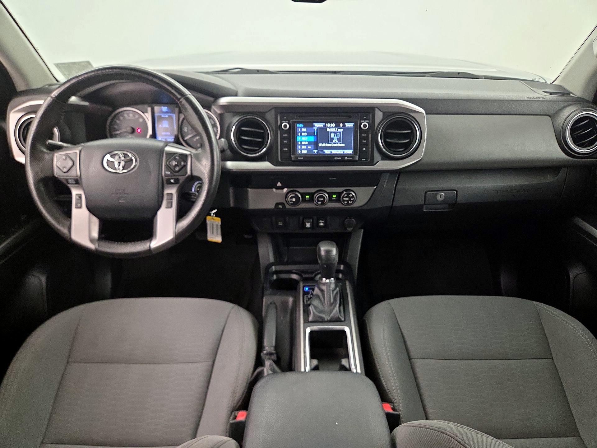 Thumbnail: 2019 Toyota Tacoma - 9