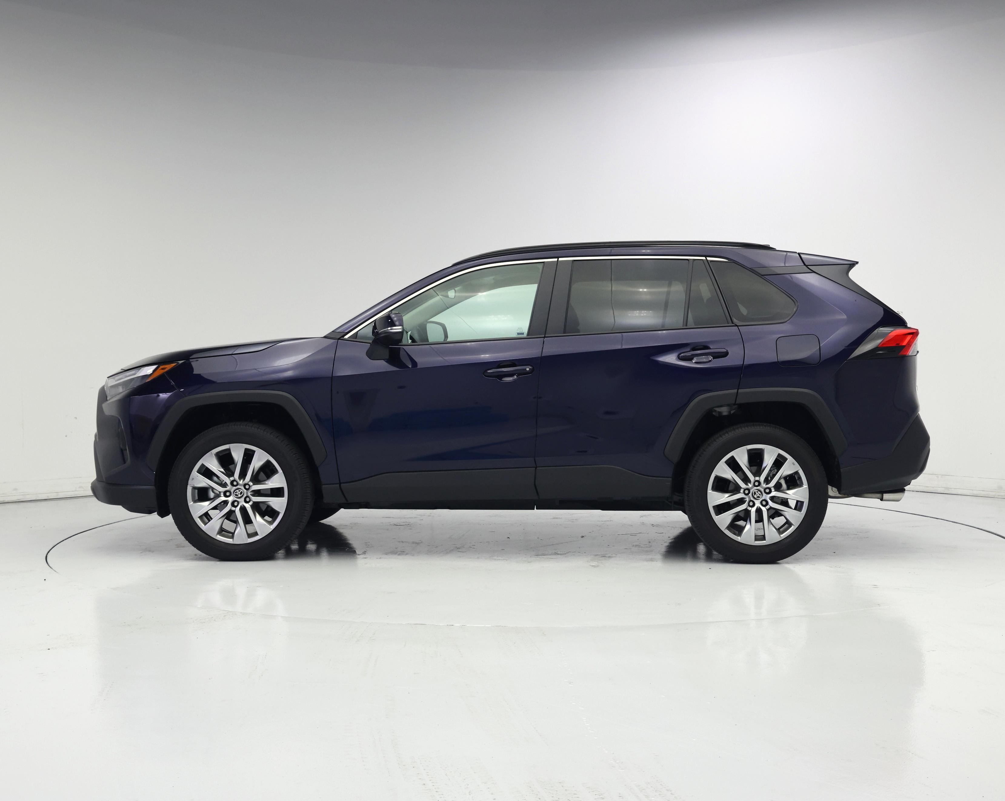 Thumbnail: 2025 Toyota RAV4 - 3