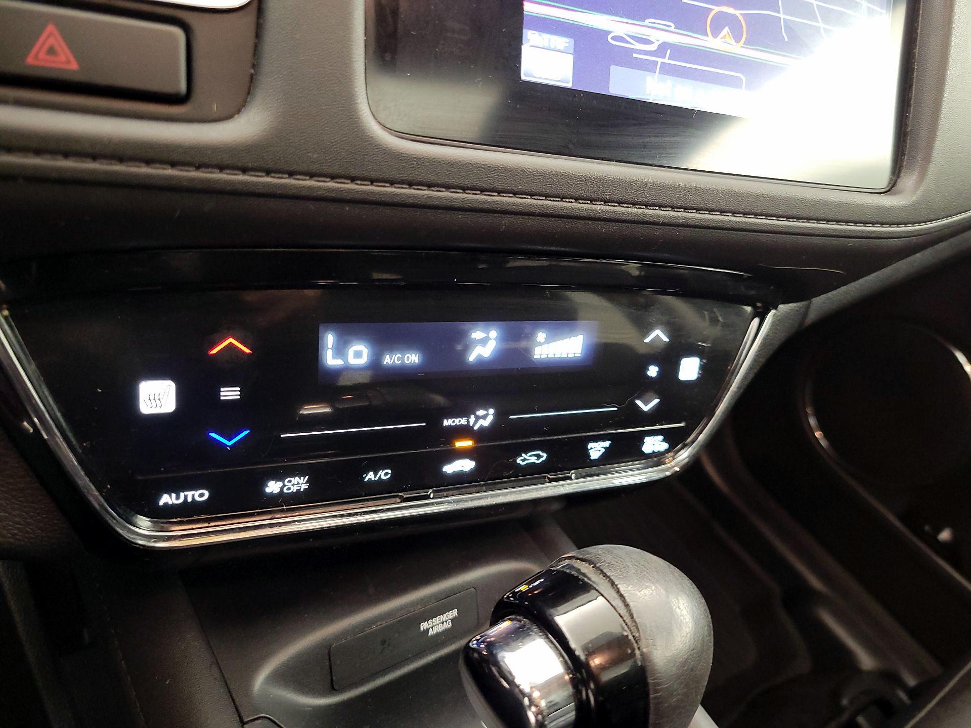 Thumbnail: 2017 Honda HR-V - 17
