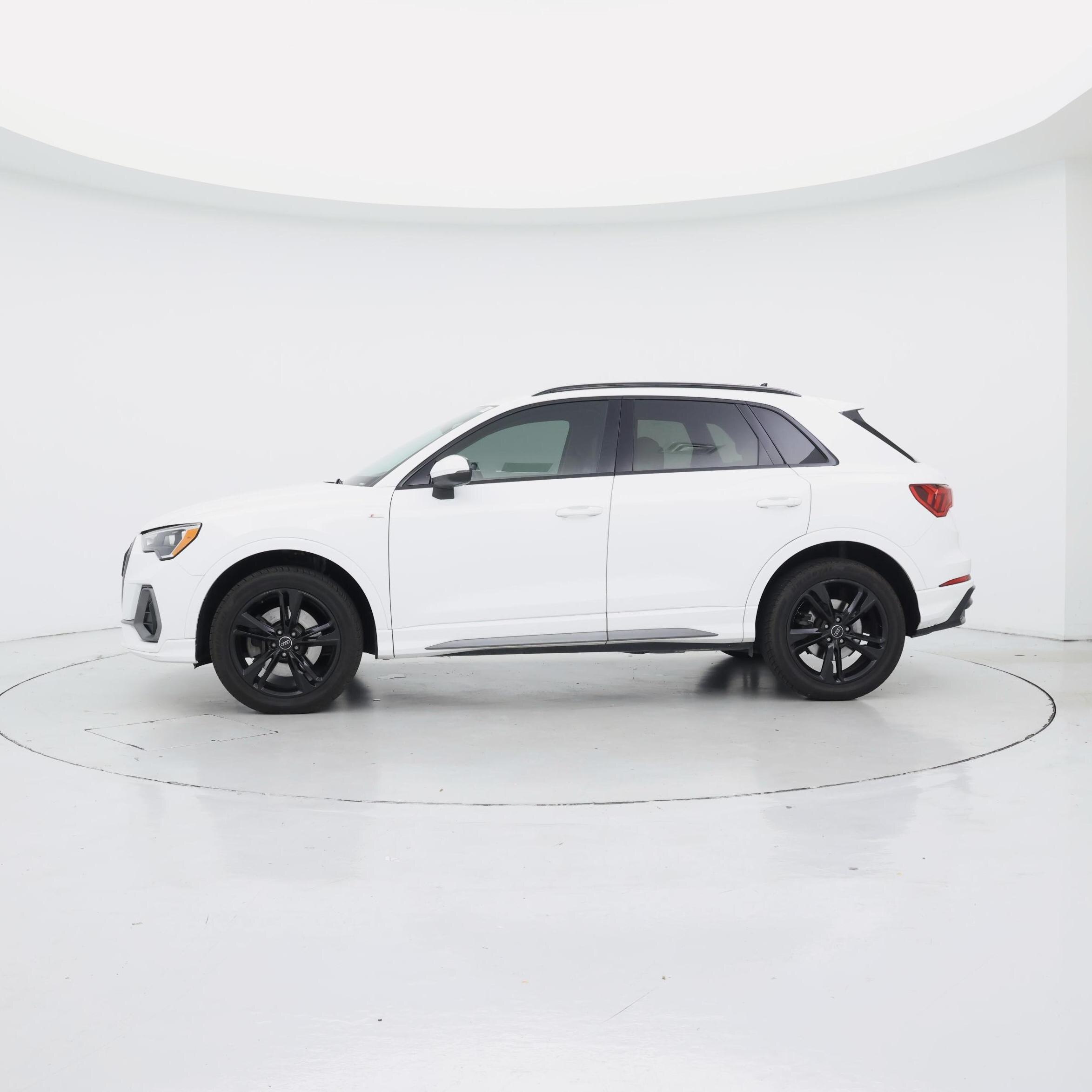 Thumbnail: 2020 Audi Q3 - 3