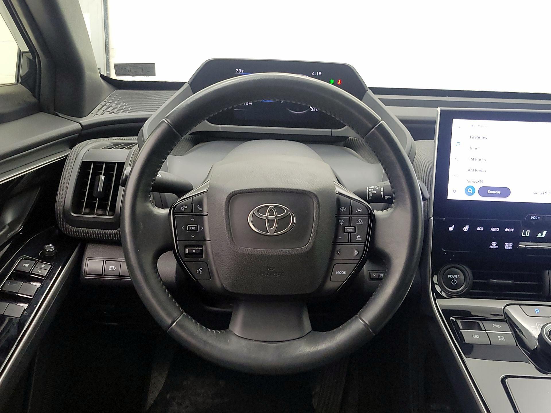 Thumbnail: 2023 Toyota bZ4X - 10
