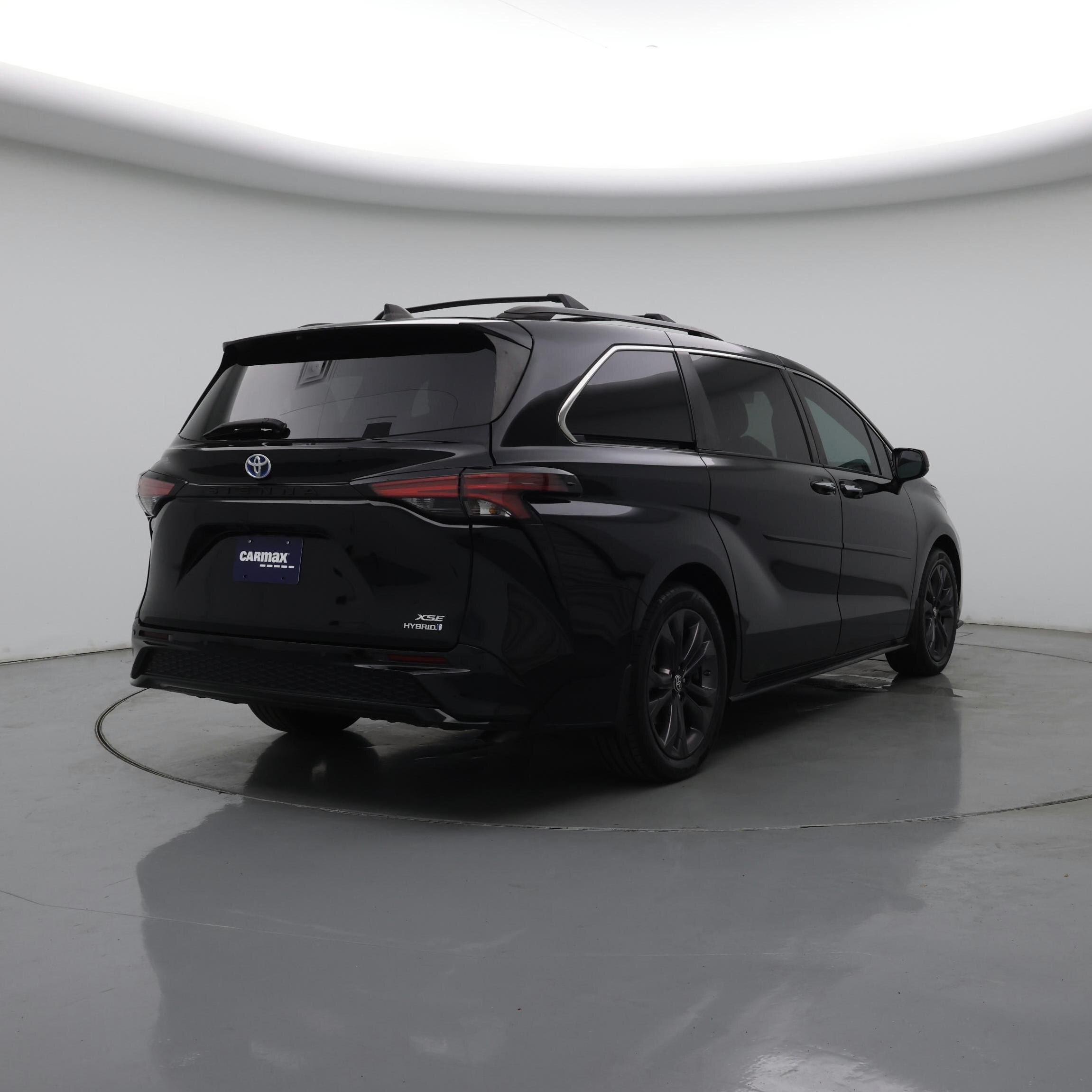 Thumbnail: 2022 Toyota Sienna - 8