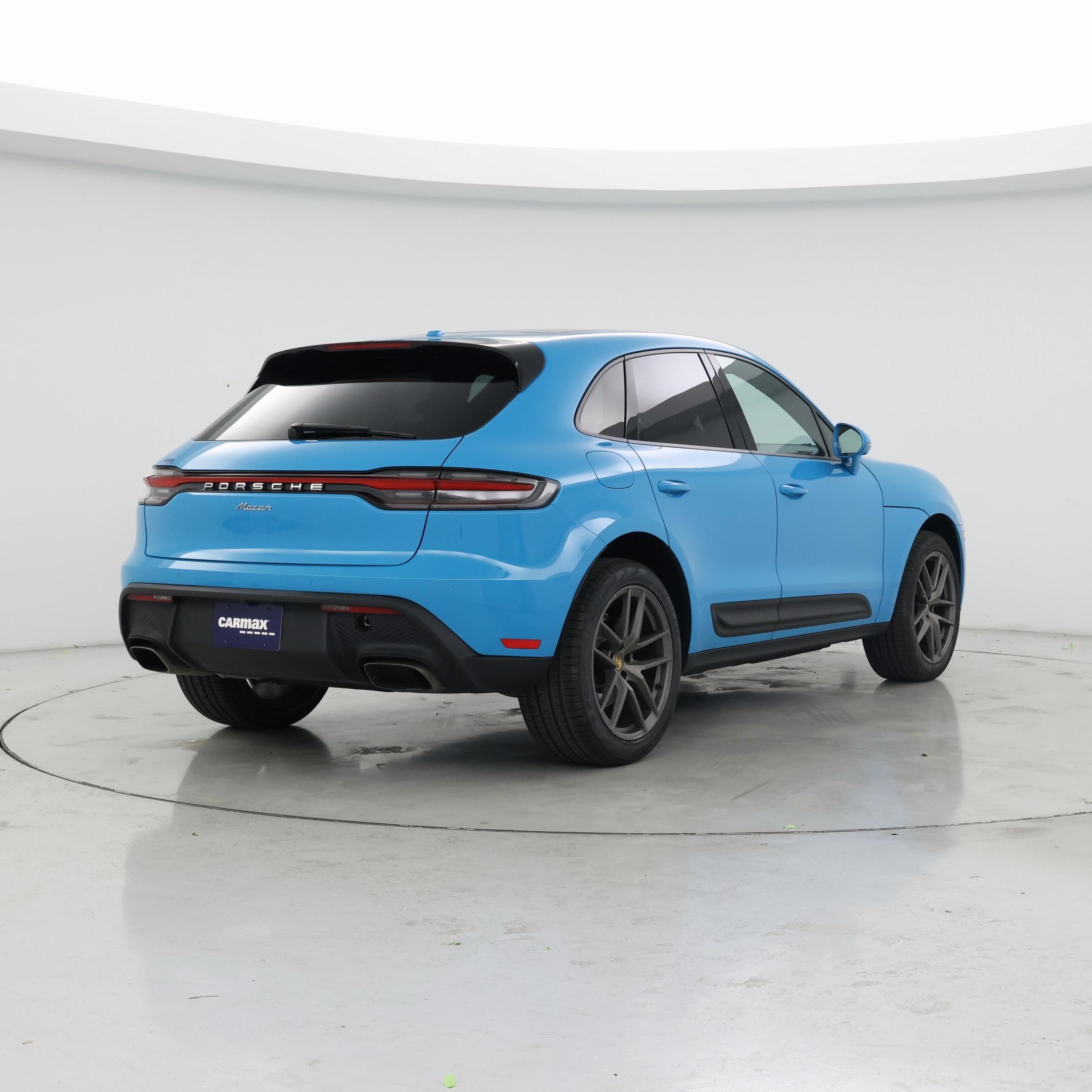Thumbnail: 2023 Porsche Macan - 8