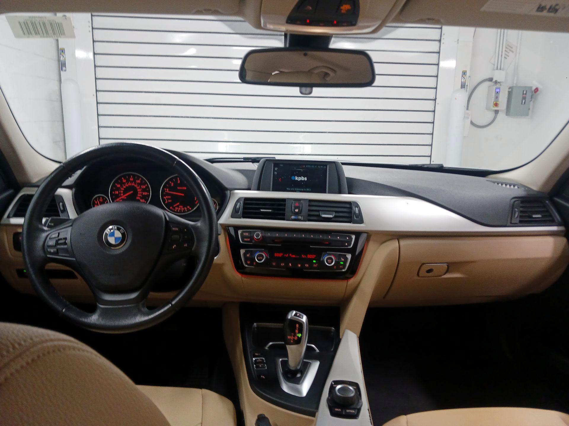 Thumbnail: 2018 BMW 3 Series - 9