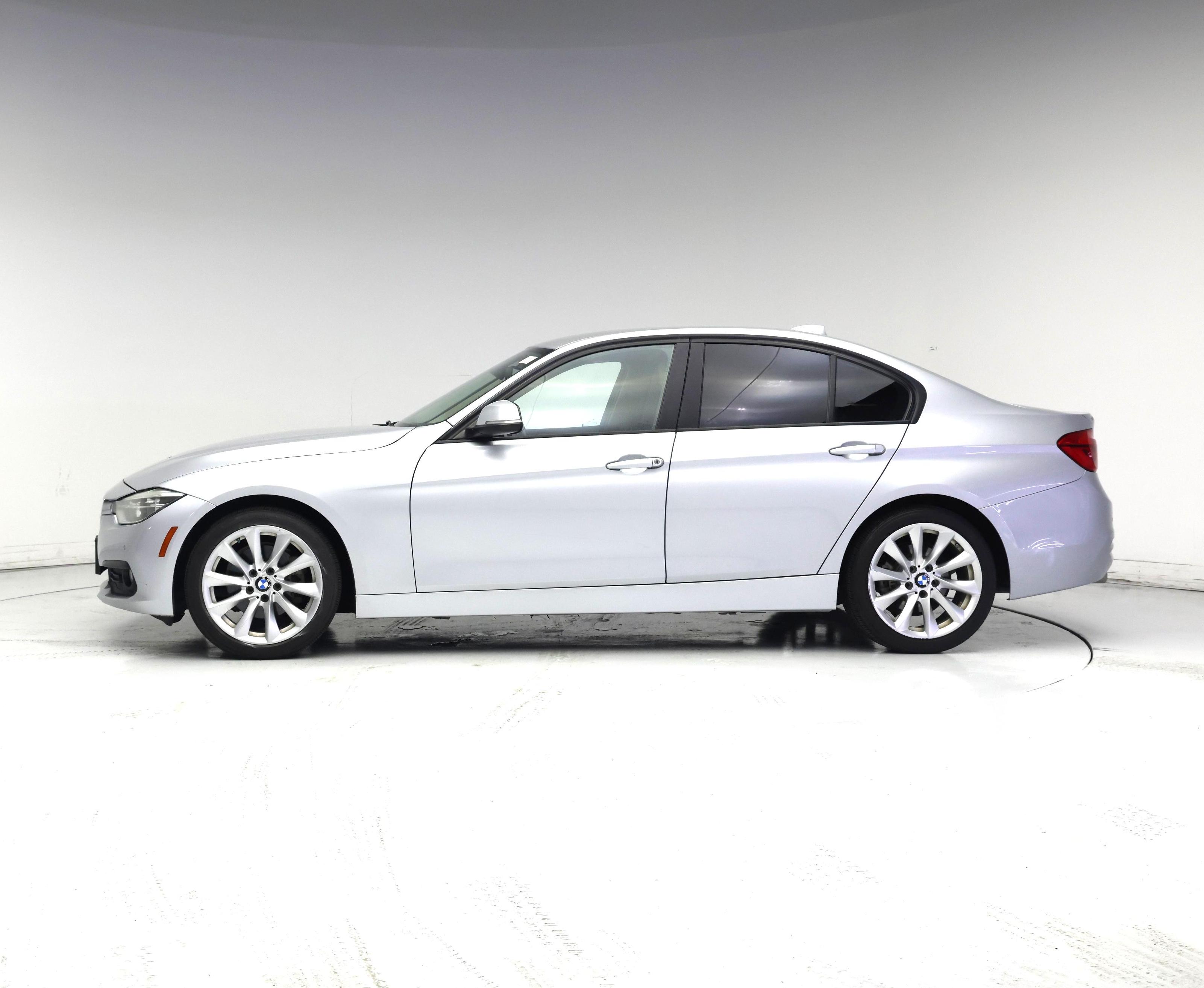 Thumbnail: 2018 BMW 3 Series - 3