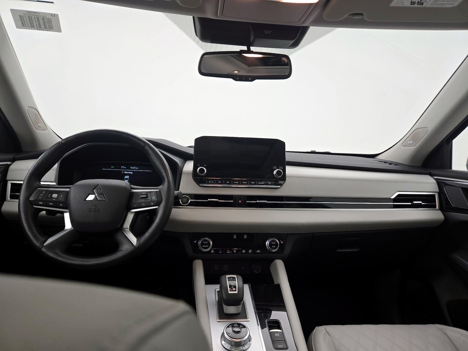 2024 Mitsubishi Outlander SEL - Photo 10