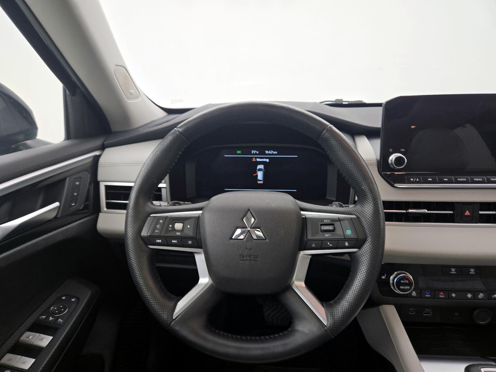 2024 Mitsubishi Outlander SEL - Photo 11