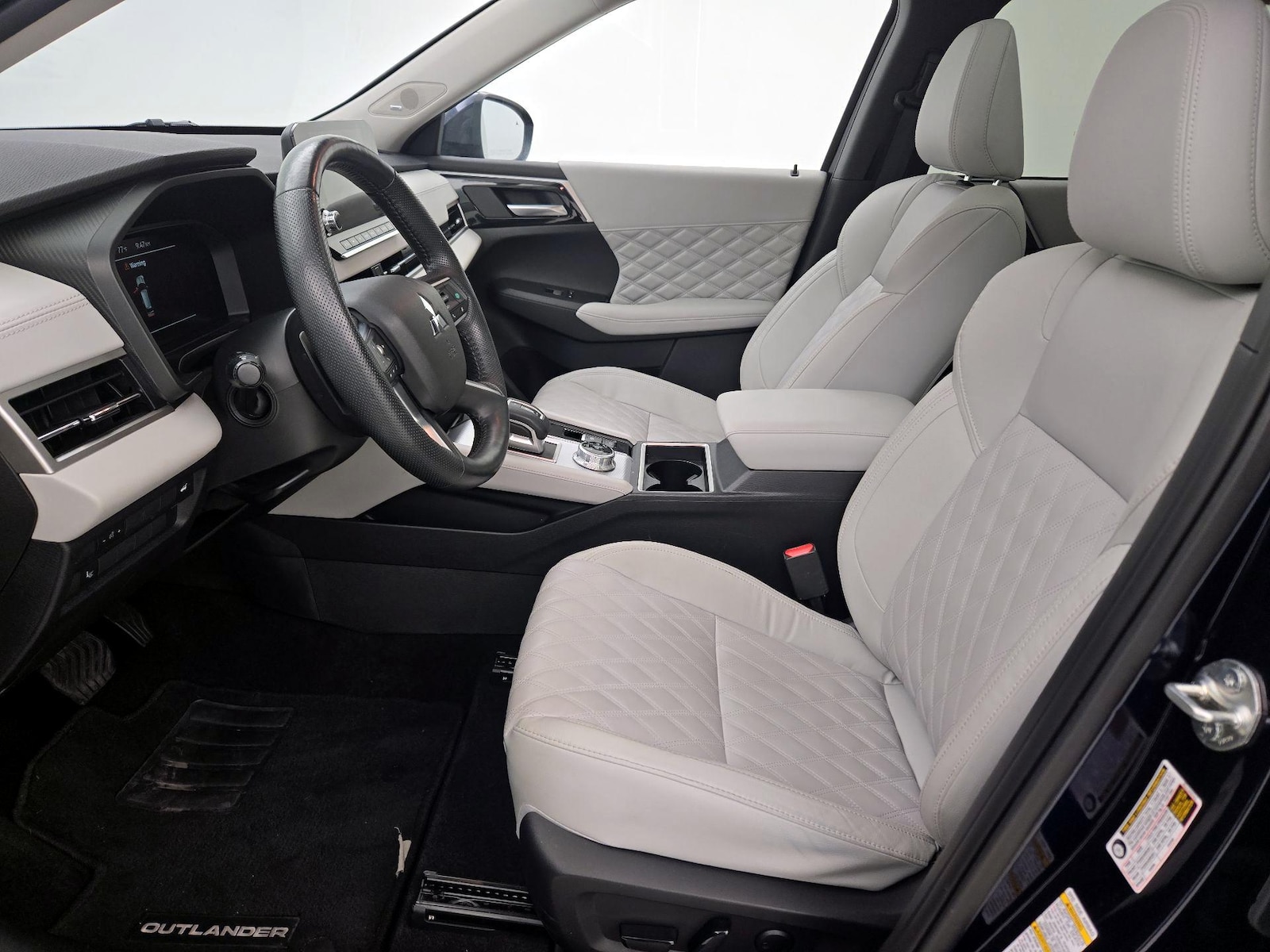 2024 Mitsubishi Outlander SEL - Photo 12