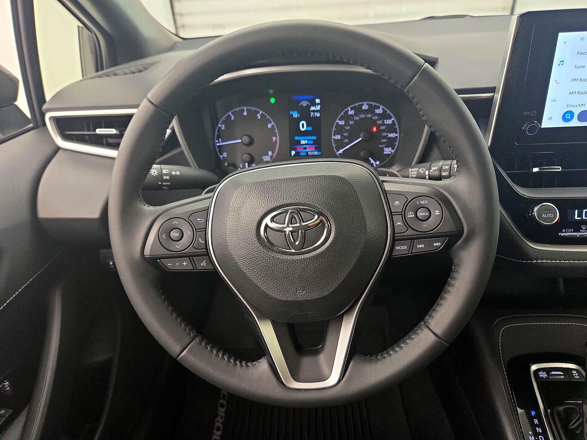 Thumbnail: 2023 Toyota Corolla - 10