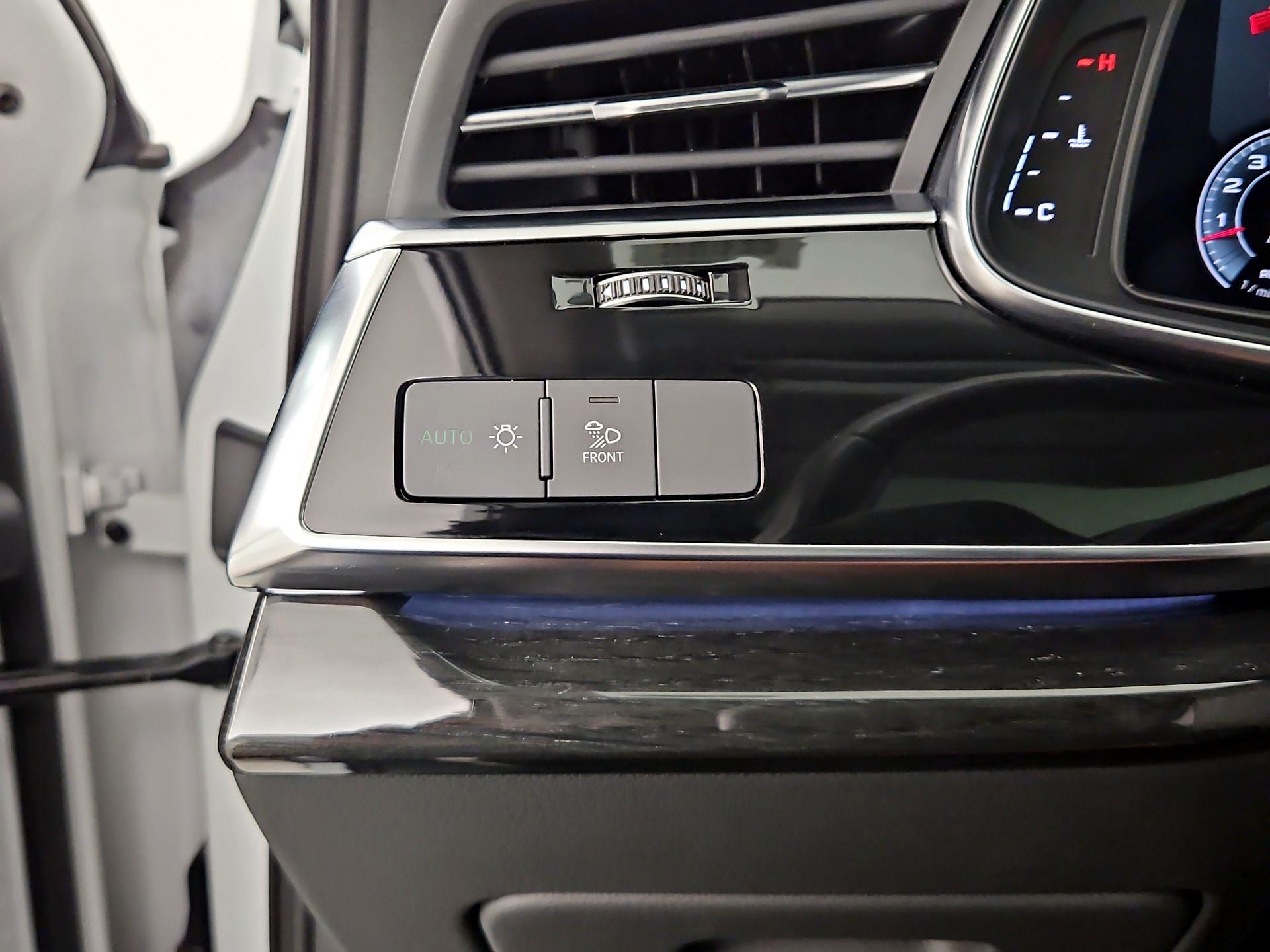 Thumbnail: 2022 Audi Q7 - 13