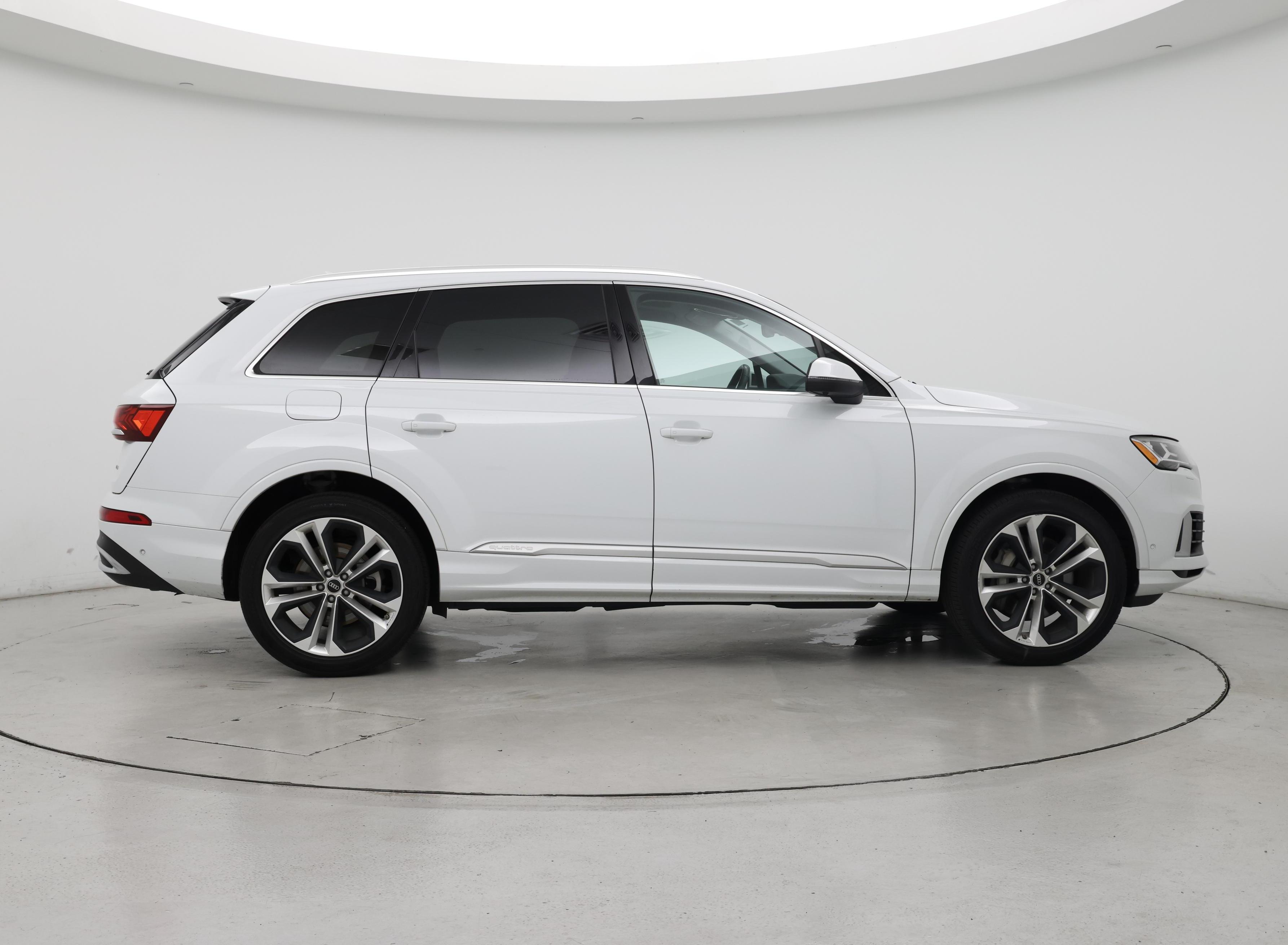 Thumbnail: 2022 Audi Q7 - 7
