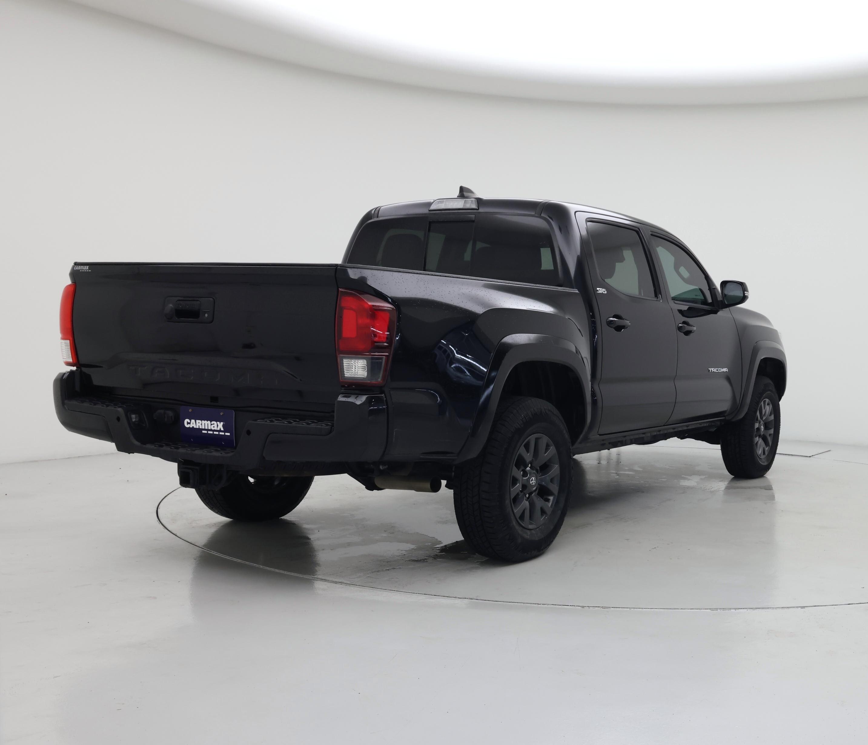 Thumbnail: 2022 Toyota Tacoma - 8