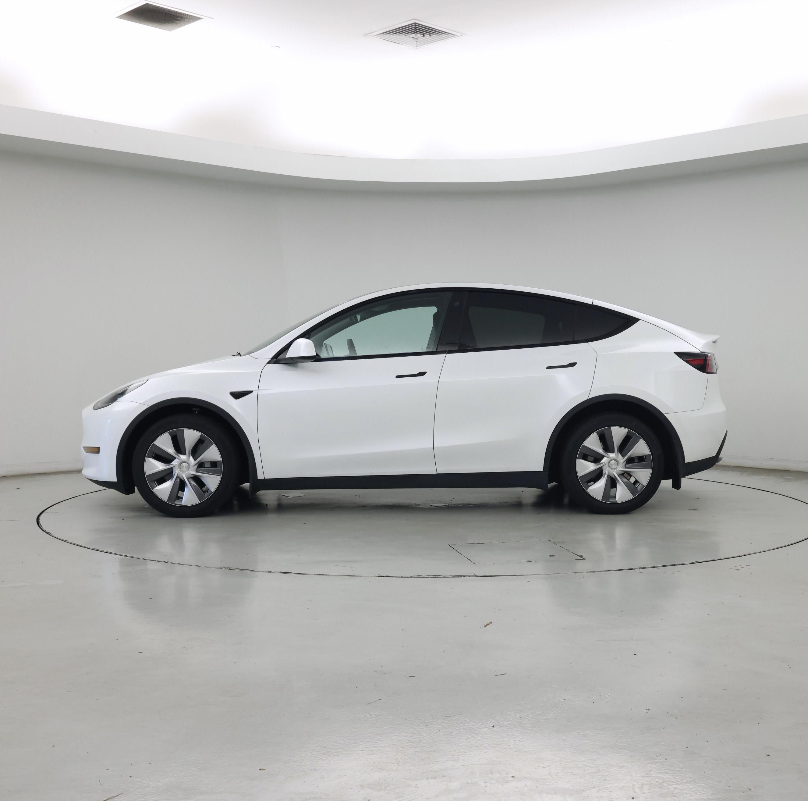 Thumbnail: 2023 Tesla Model Y - 3