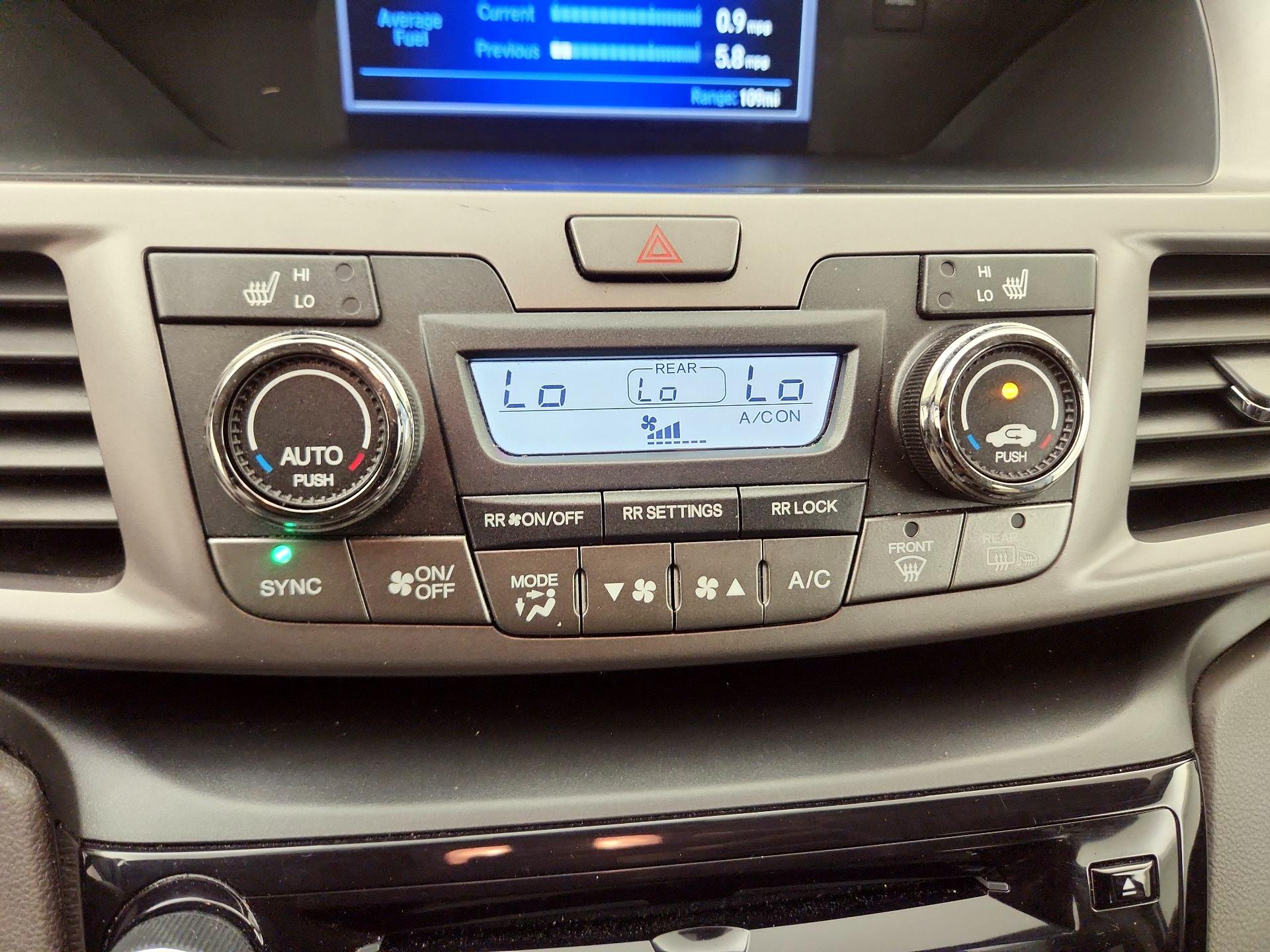 Thumbnail: 2015 Honda Odyssey - 16
