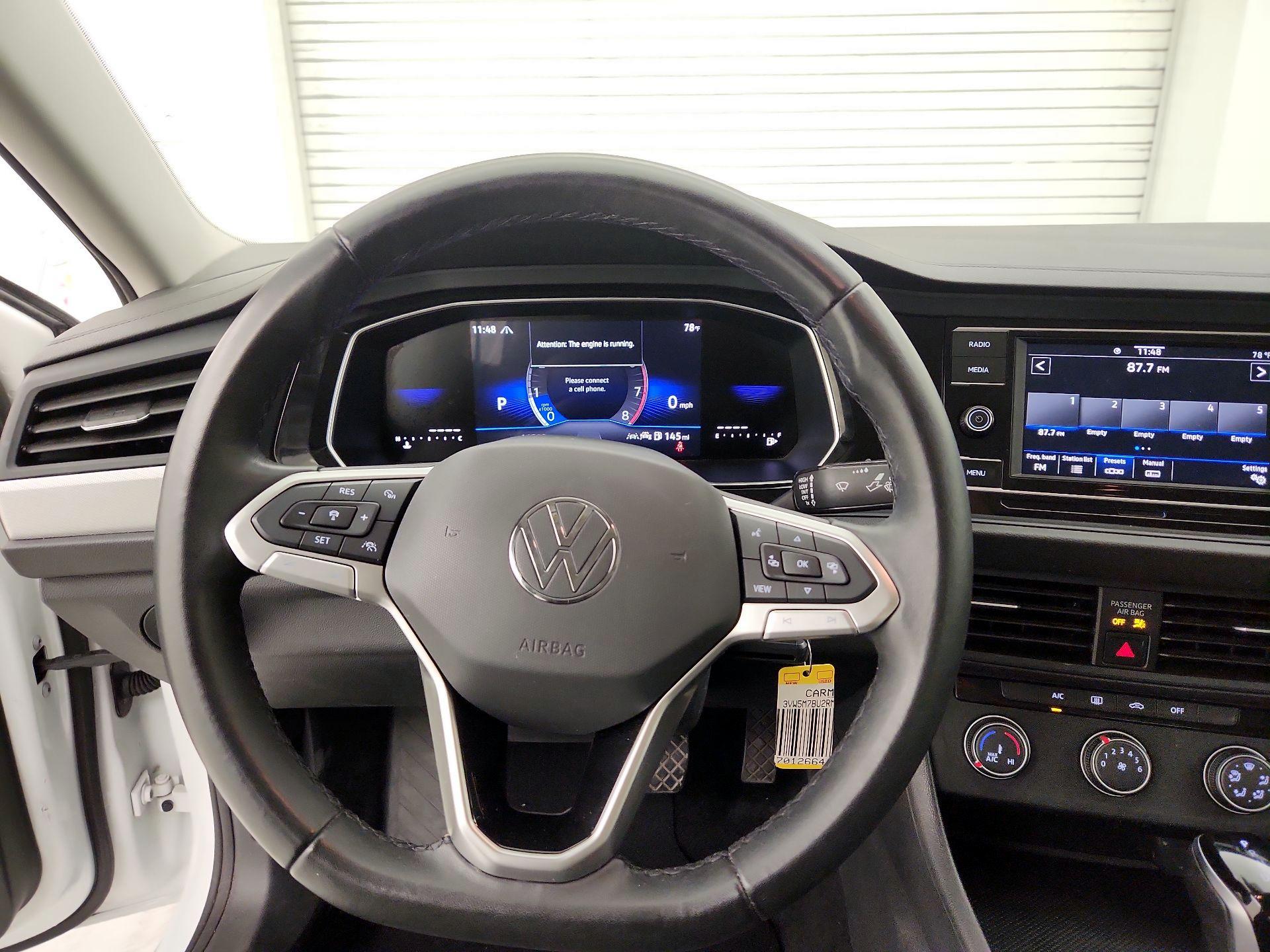 Thumbnail: 2024 Volkswagen Jetta - 10