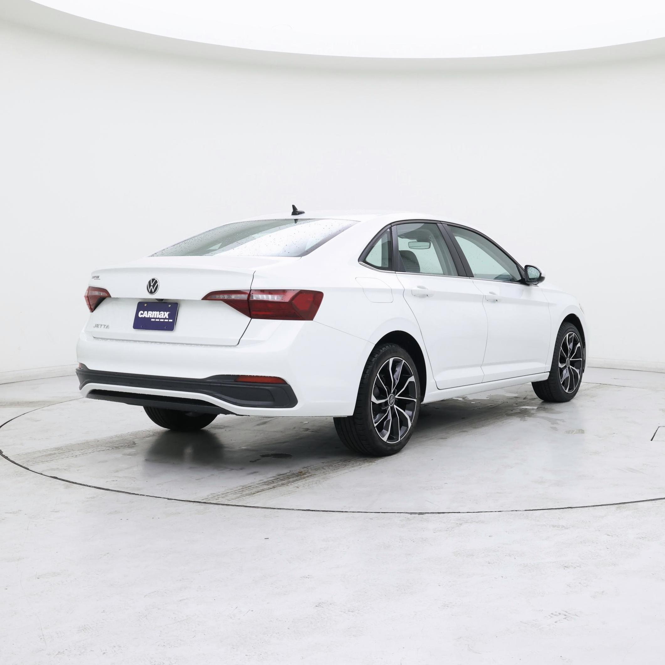 Thumbnail: 2024 Volkswagen Jetta - 8