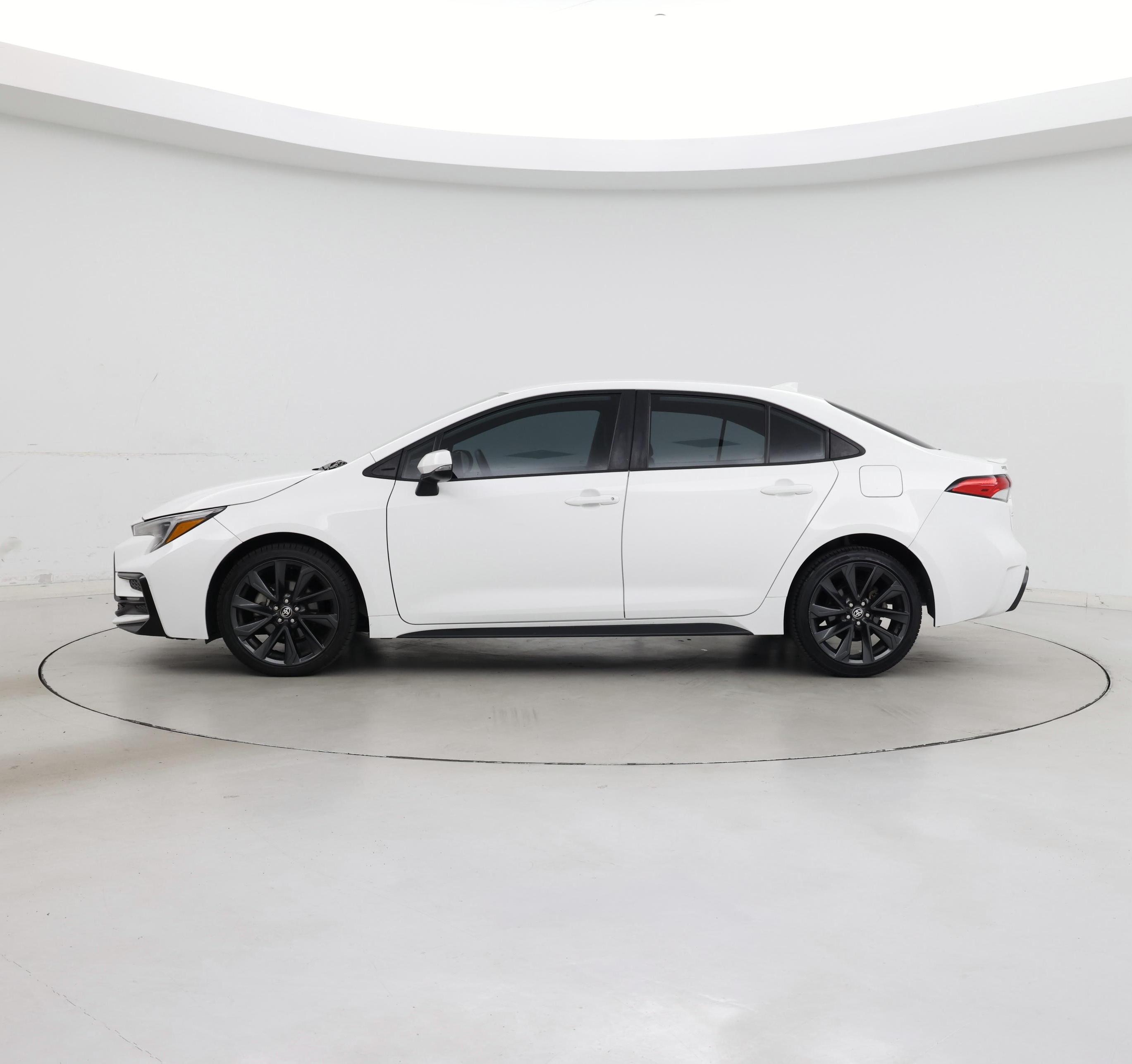 Thumbnail: 2024 Toyota Corolla - 3