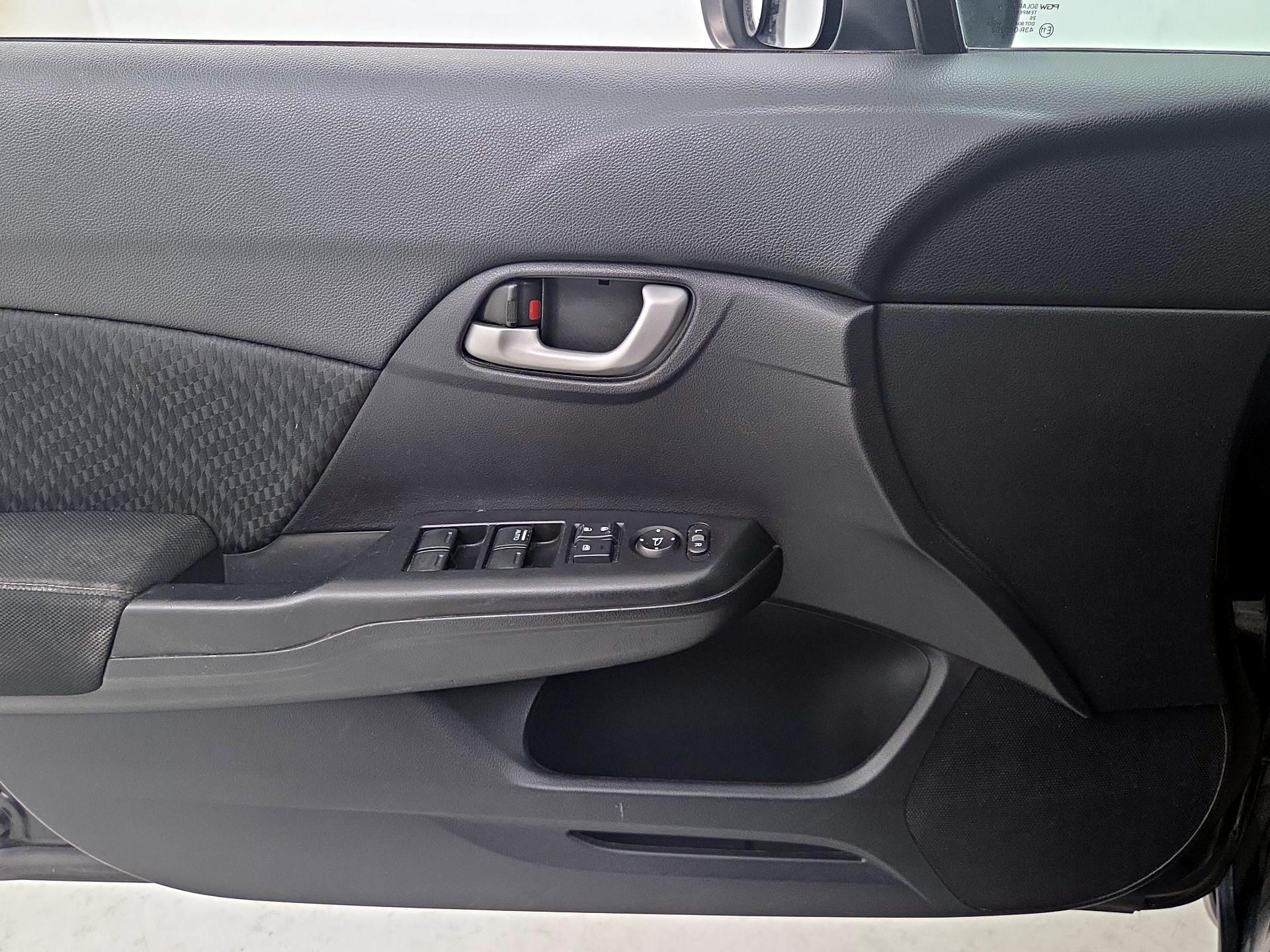 Thumbnail: 2015 Honda Civic - 12