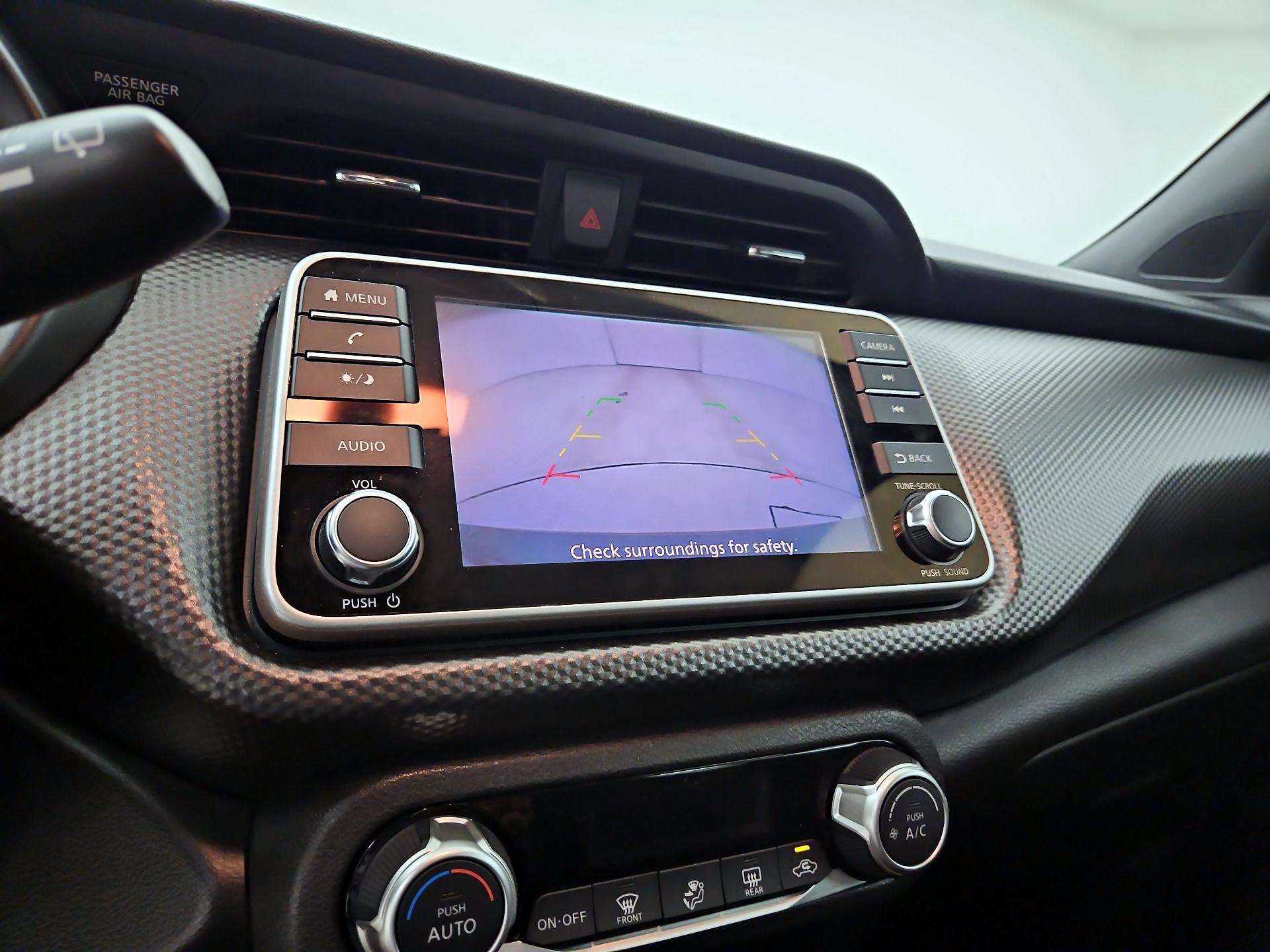 Thumbnail: 2018 Nissan Kicks - 14