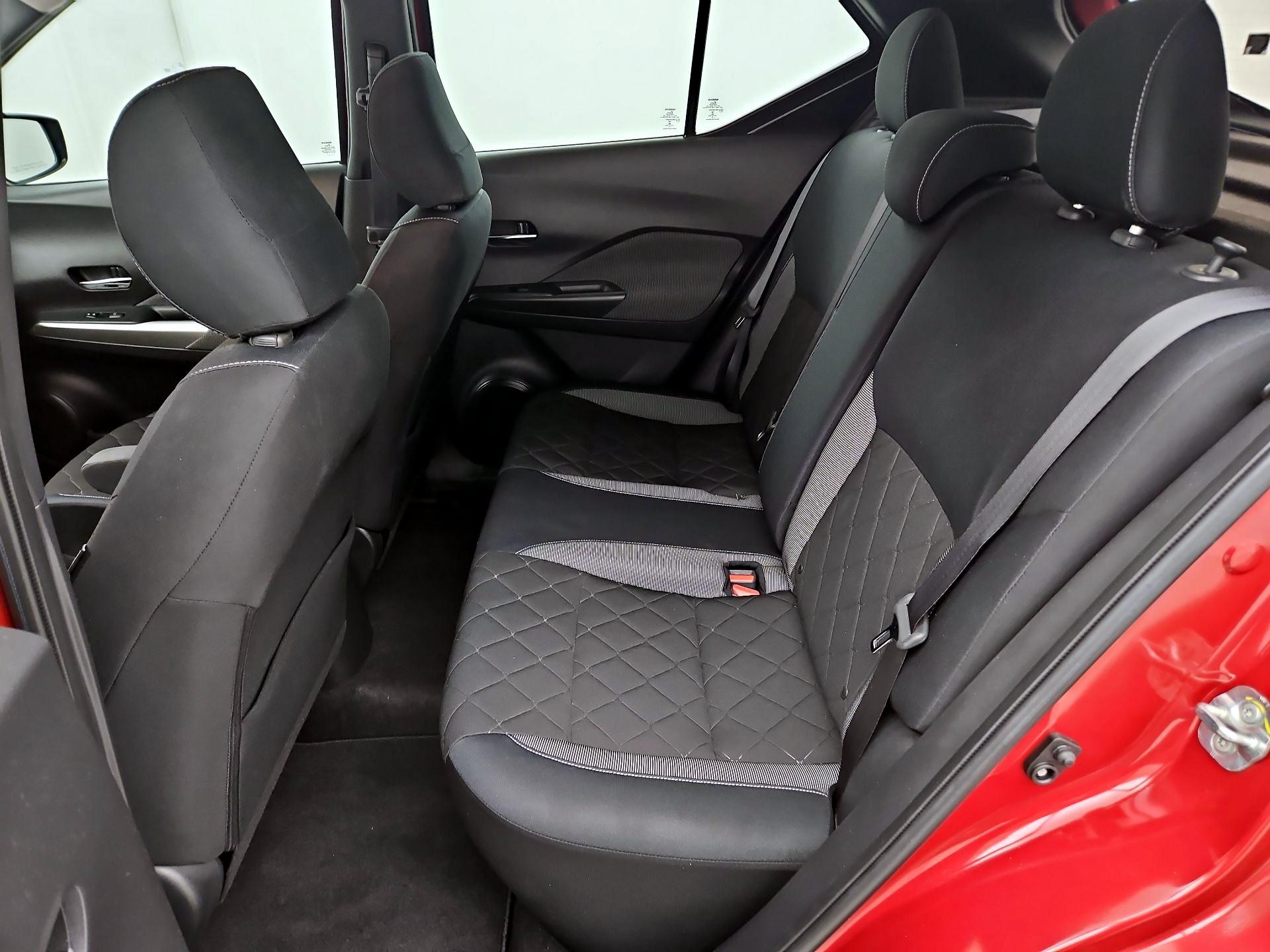Thumbnail: 2018 Nissan Kicks - 19
