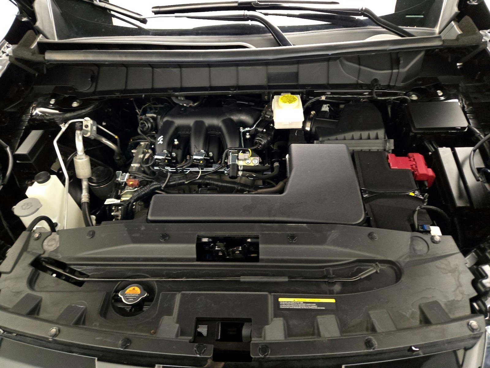 2025 Nissan Pathfinder SL - Photo 23