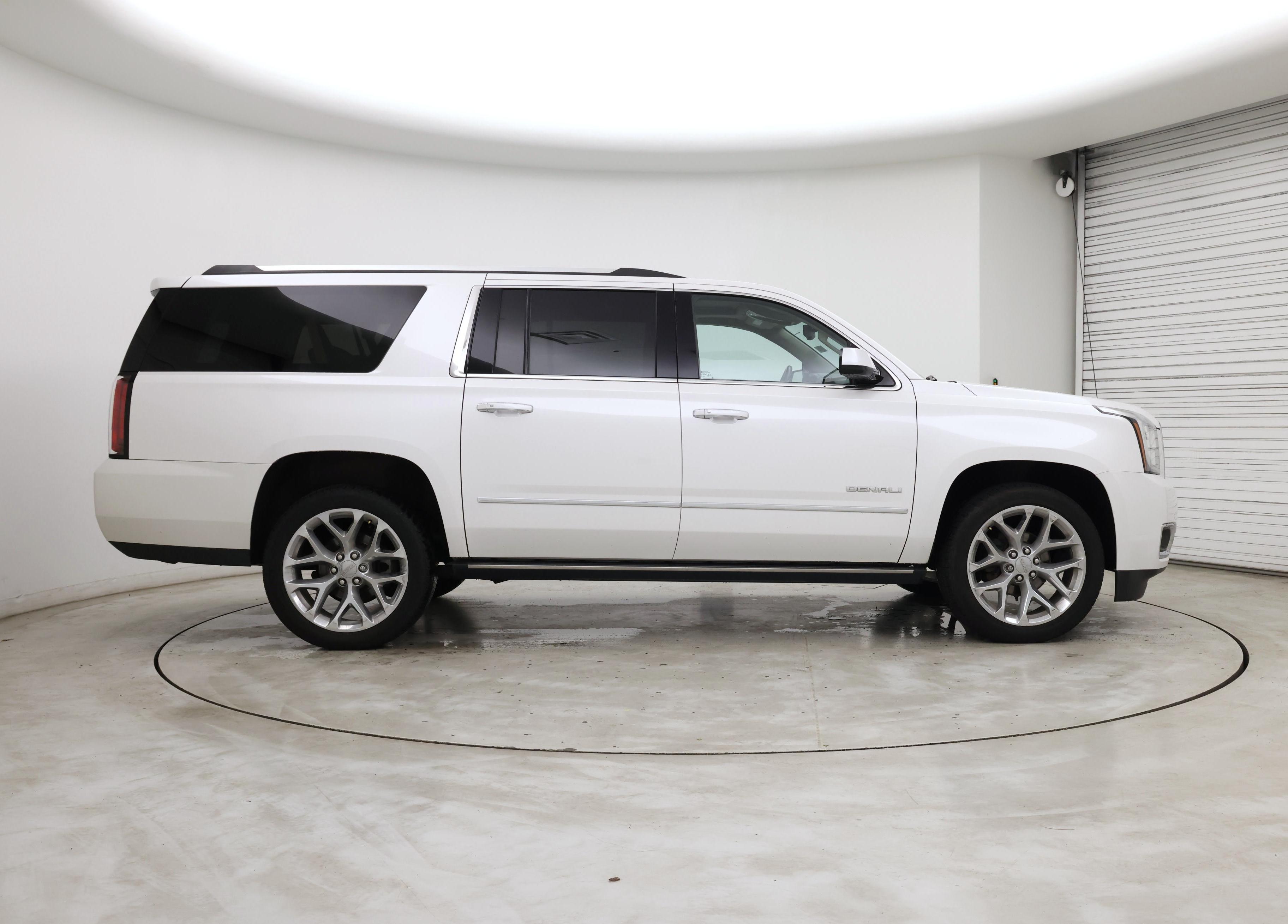 Thumbnail: 2020 GMC Yukon XL - 7