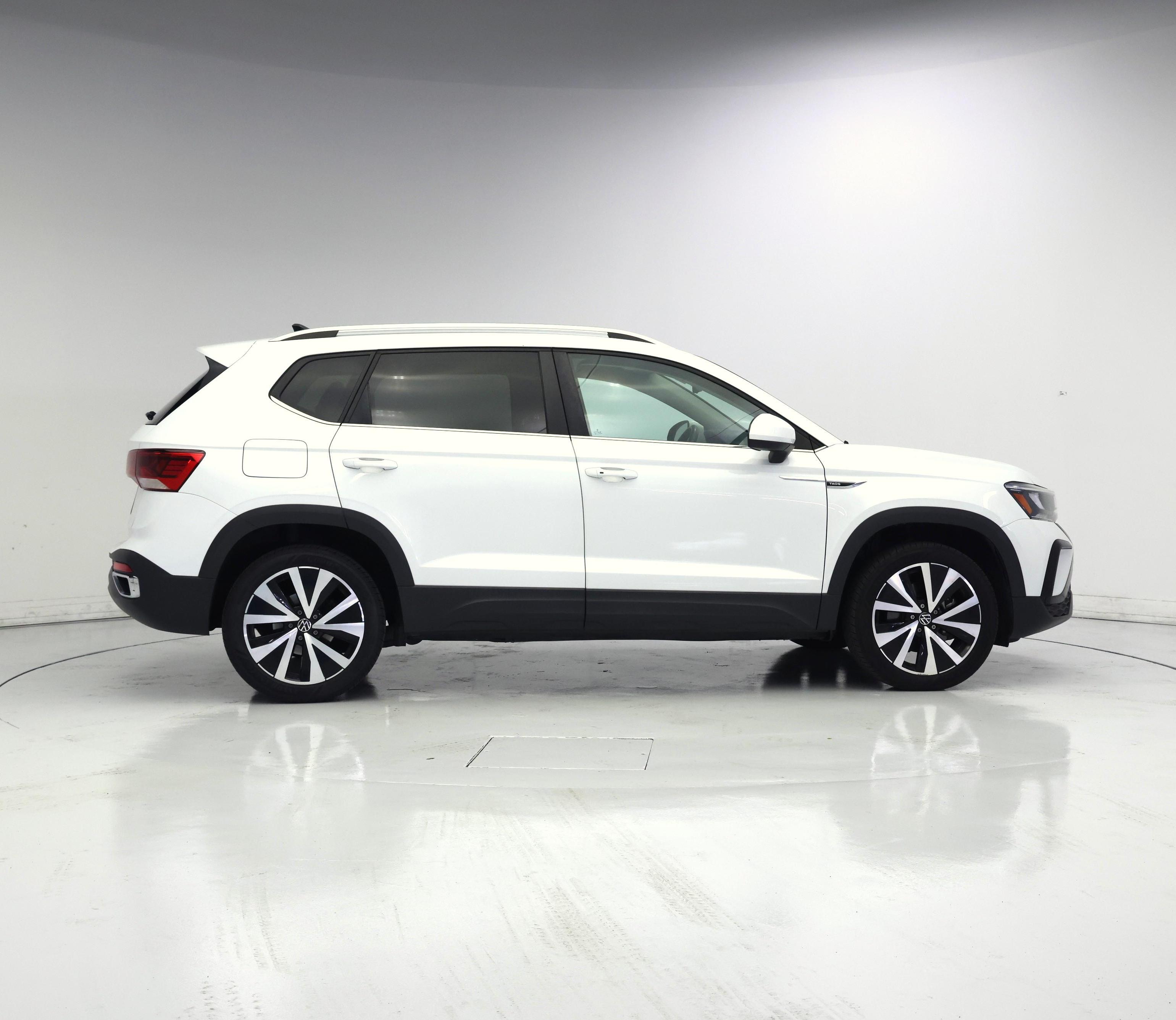 Thumbnail: 2022 Volkswagen Taos - 7