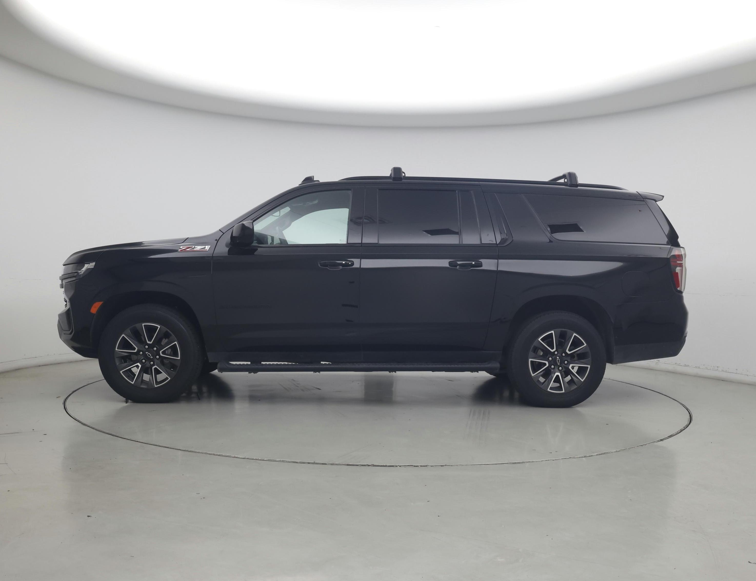 Thumbnail: 2022 Chevrolet Suburban - 3