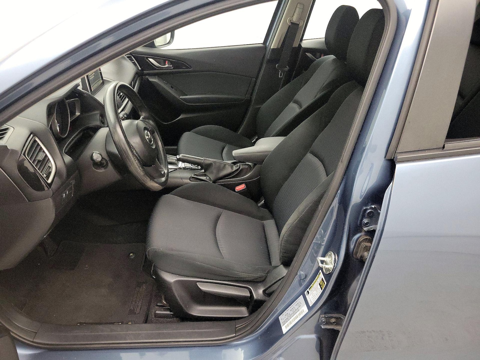 2016 Mazda MAZDA3 i Sport - Photo 12