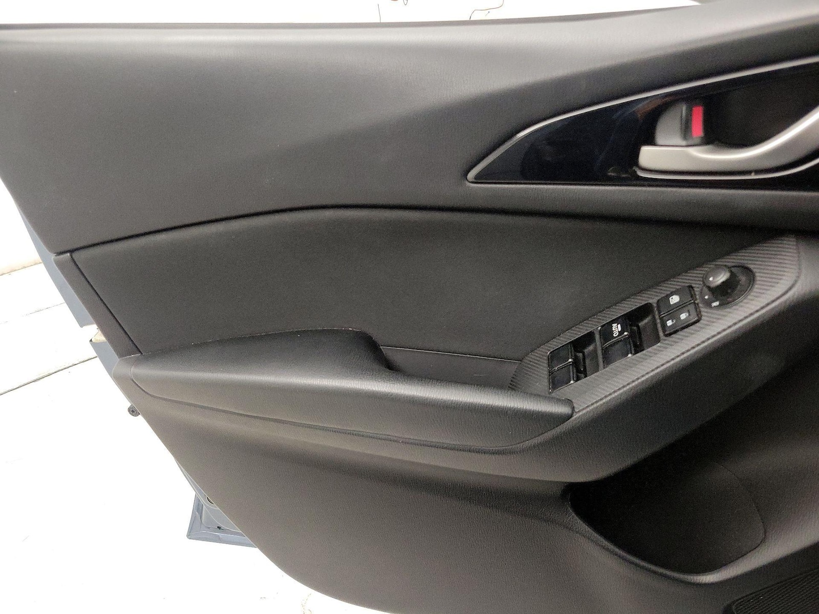 2016 Mazda MAZDA3 i Sport - Photo 13
