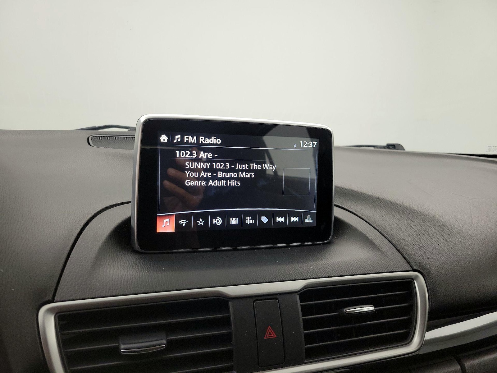 2016 Mazda MAZDA3 i Sport - Photo 17