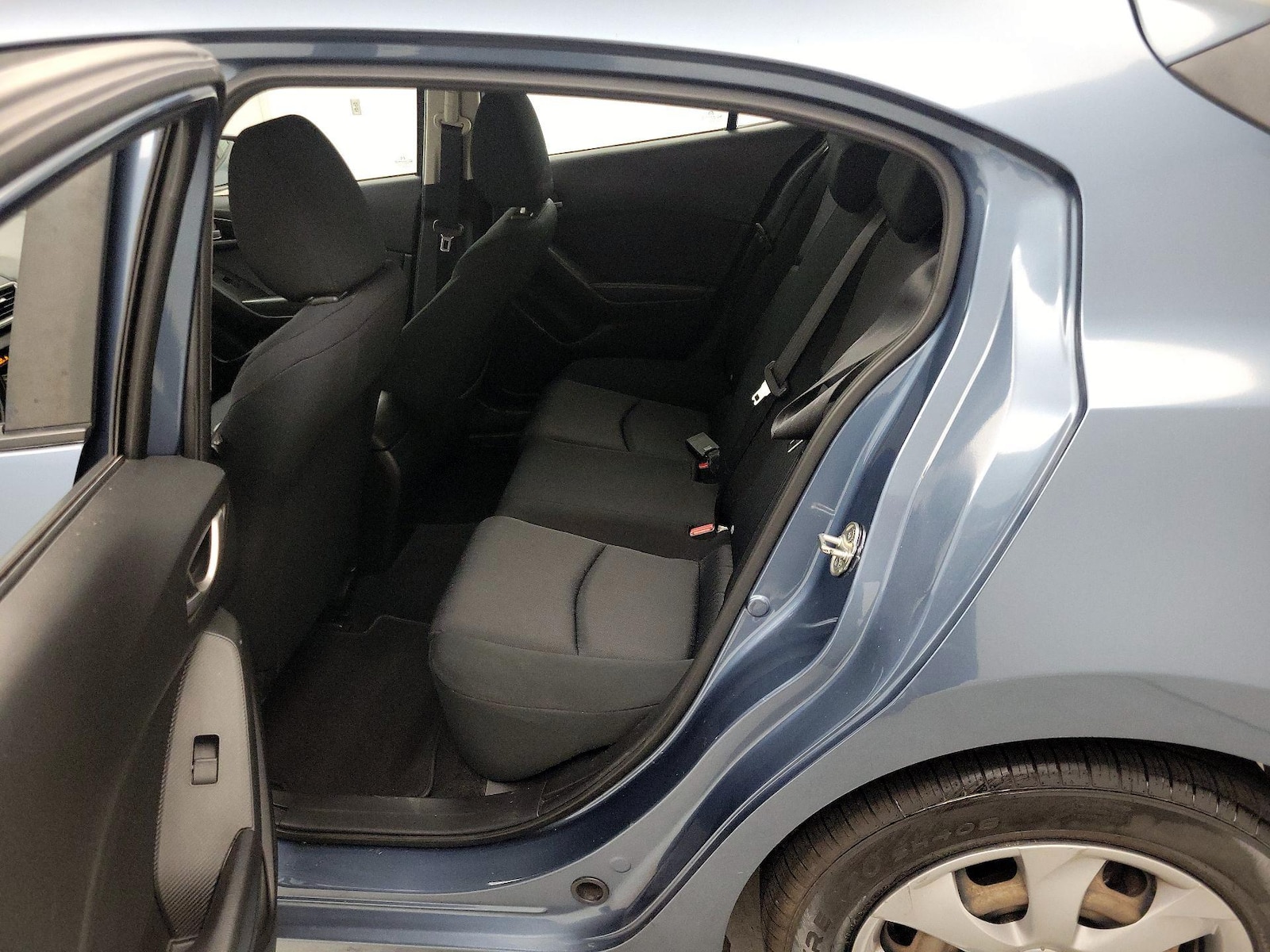 2016 Mazda MAZDA3 i Sport - Photo 21