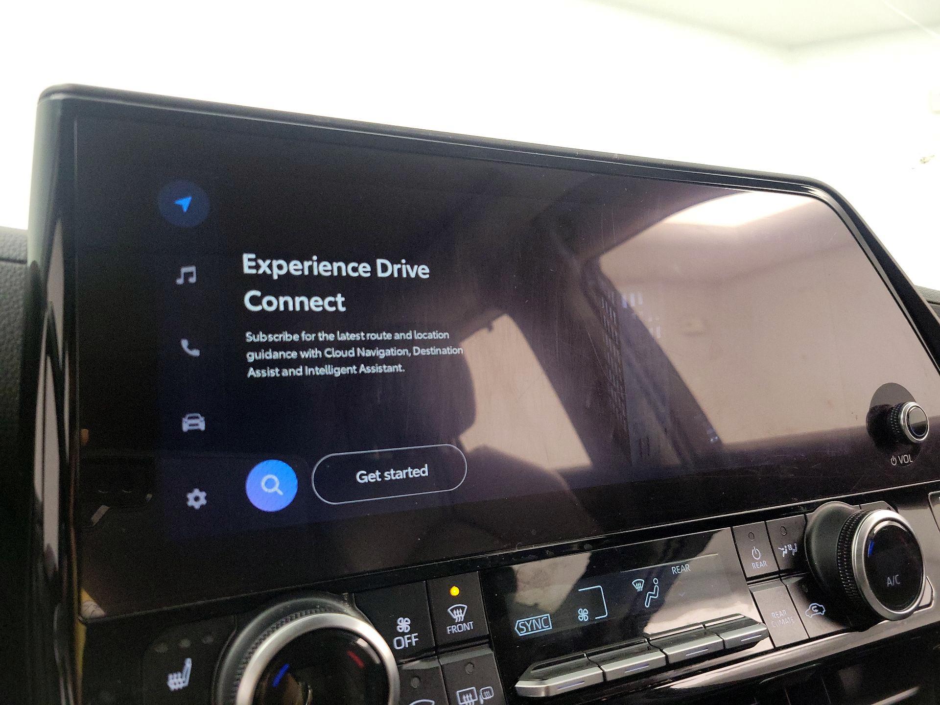 Thumbnail: 2023 Toyota Highlander - 15