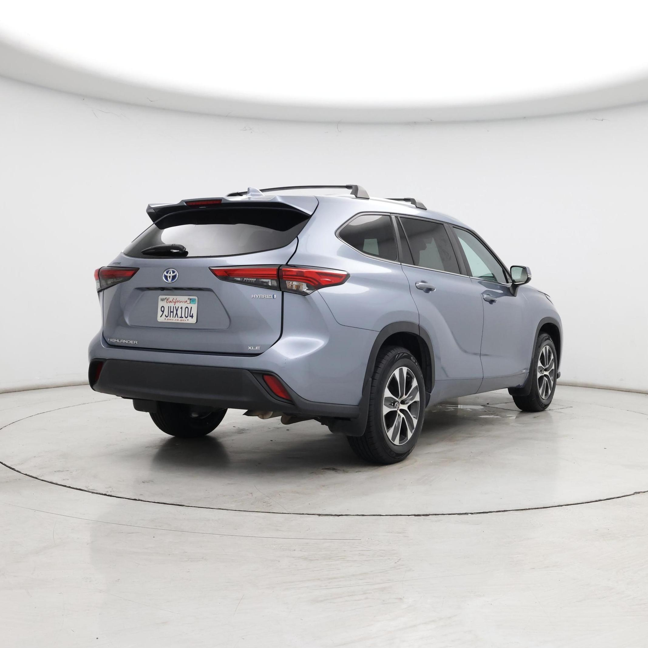 Thumbnail: 2023 Toyota Highlander - 8