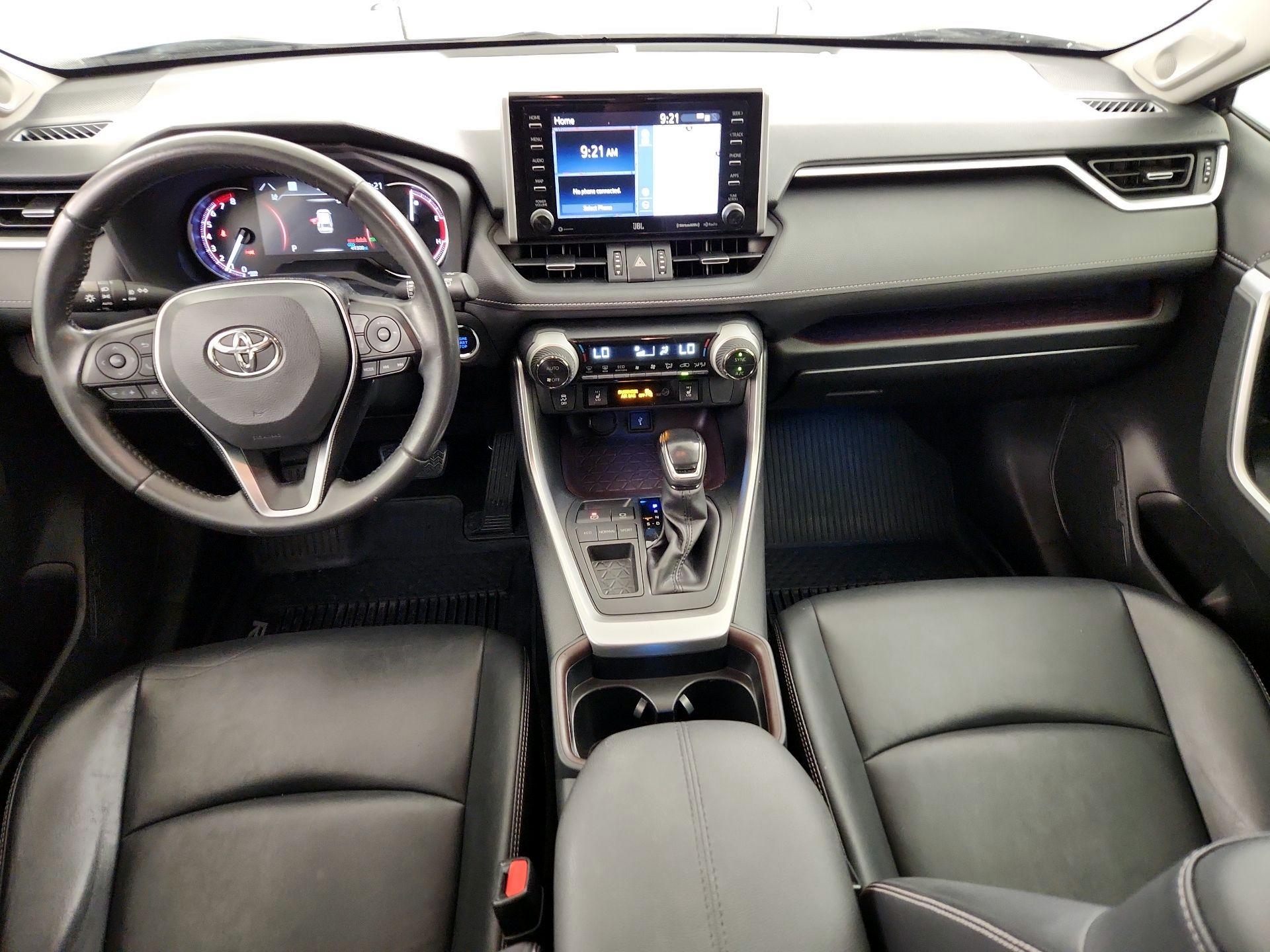Thumbnail: 2020 Toyota RAV4 - 9
