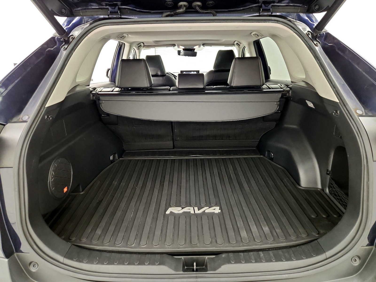2020 Toyota RAV4 Limited - Photo 23