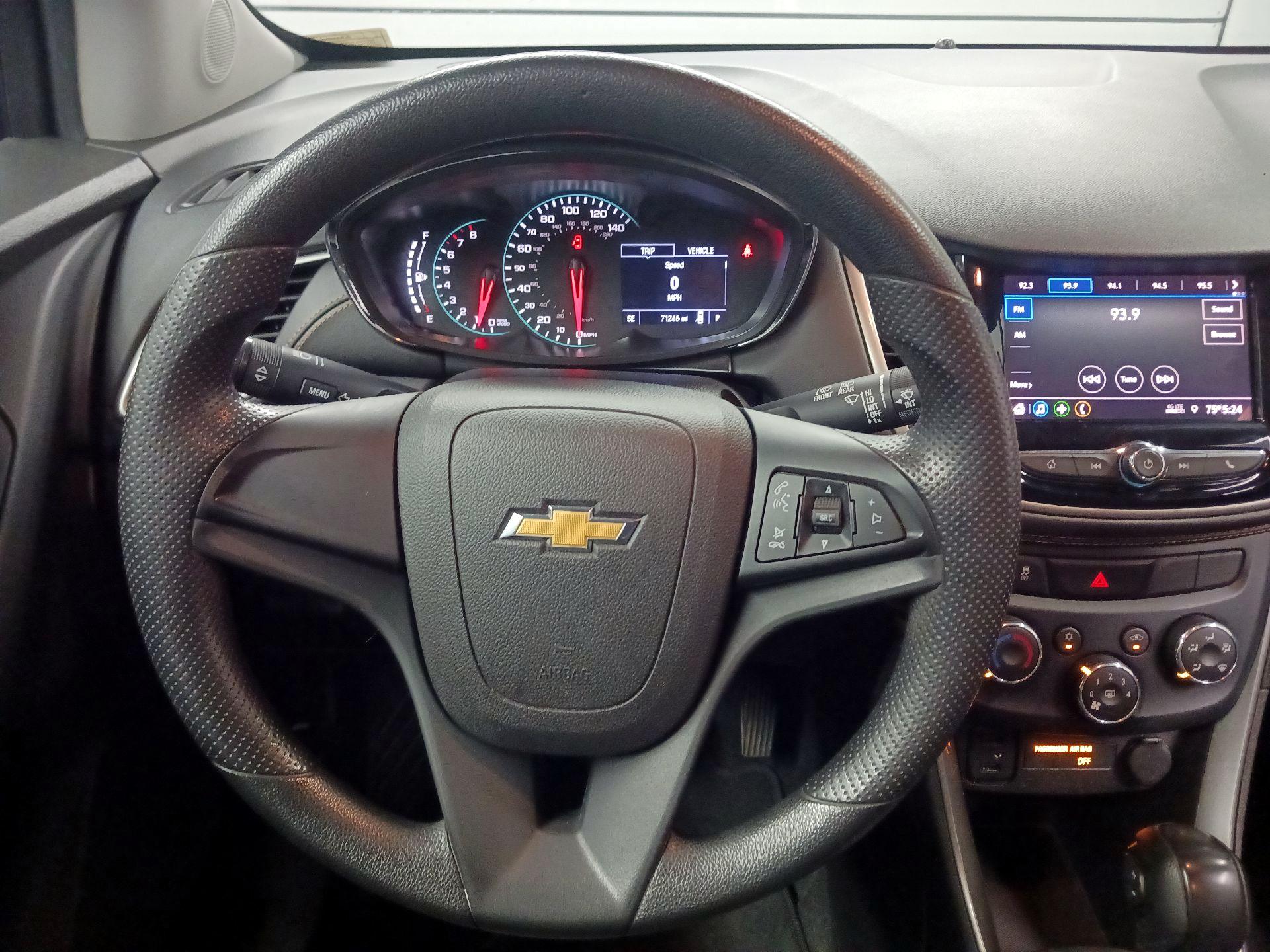 Thumbnail: 2020 Chevrolet Trax - 10