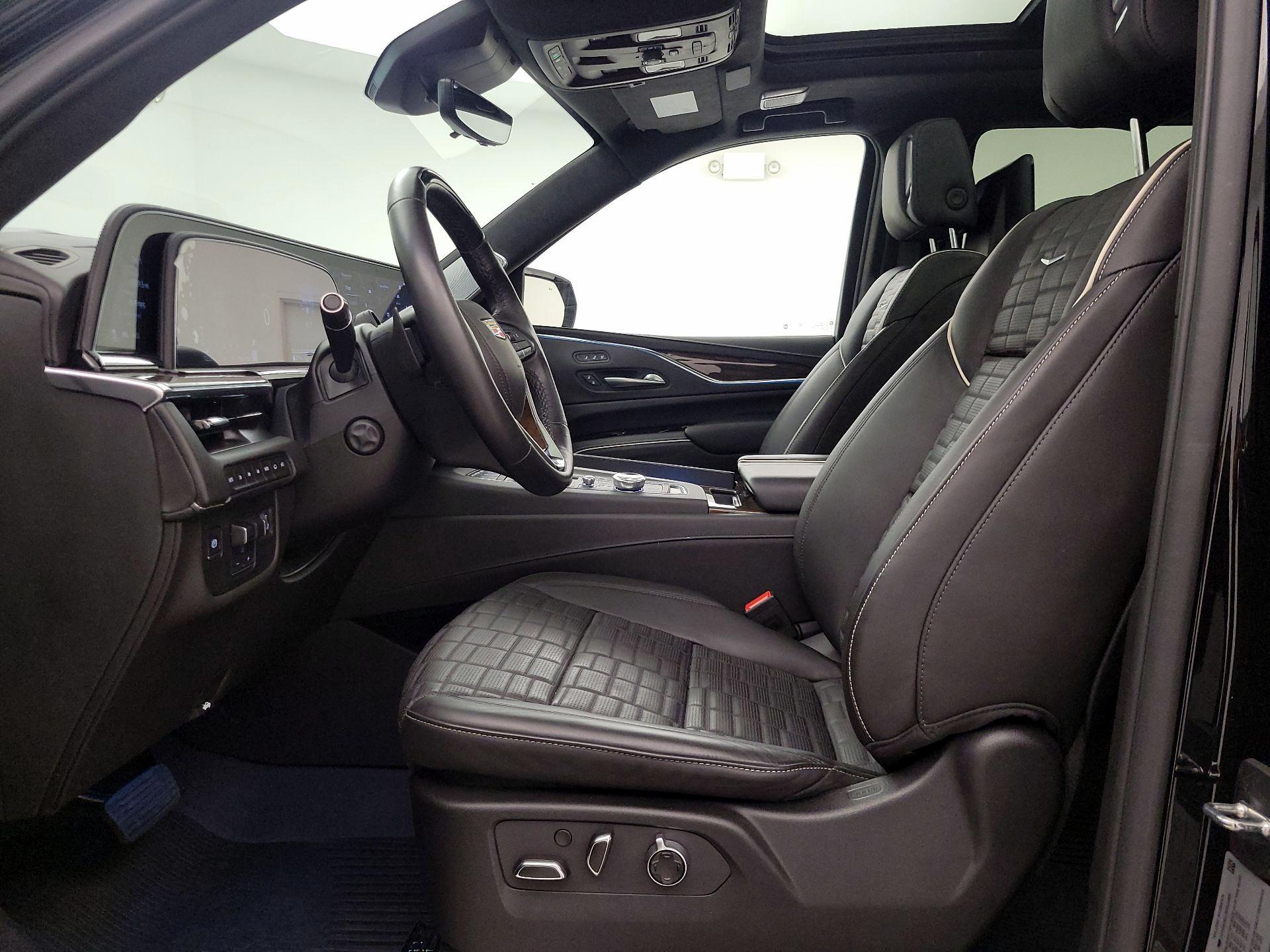 Thumbnail: 2024 Cadillac Escalade - 11