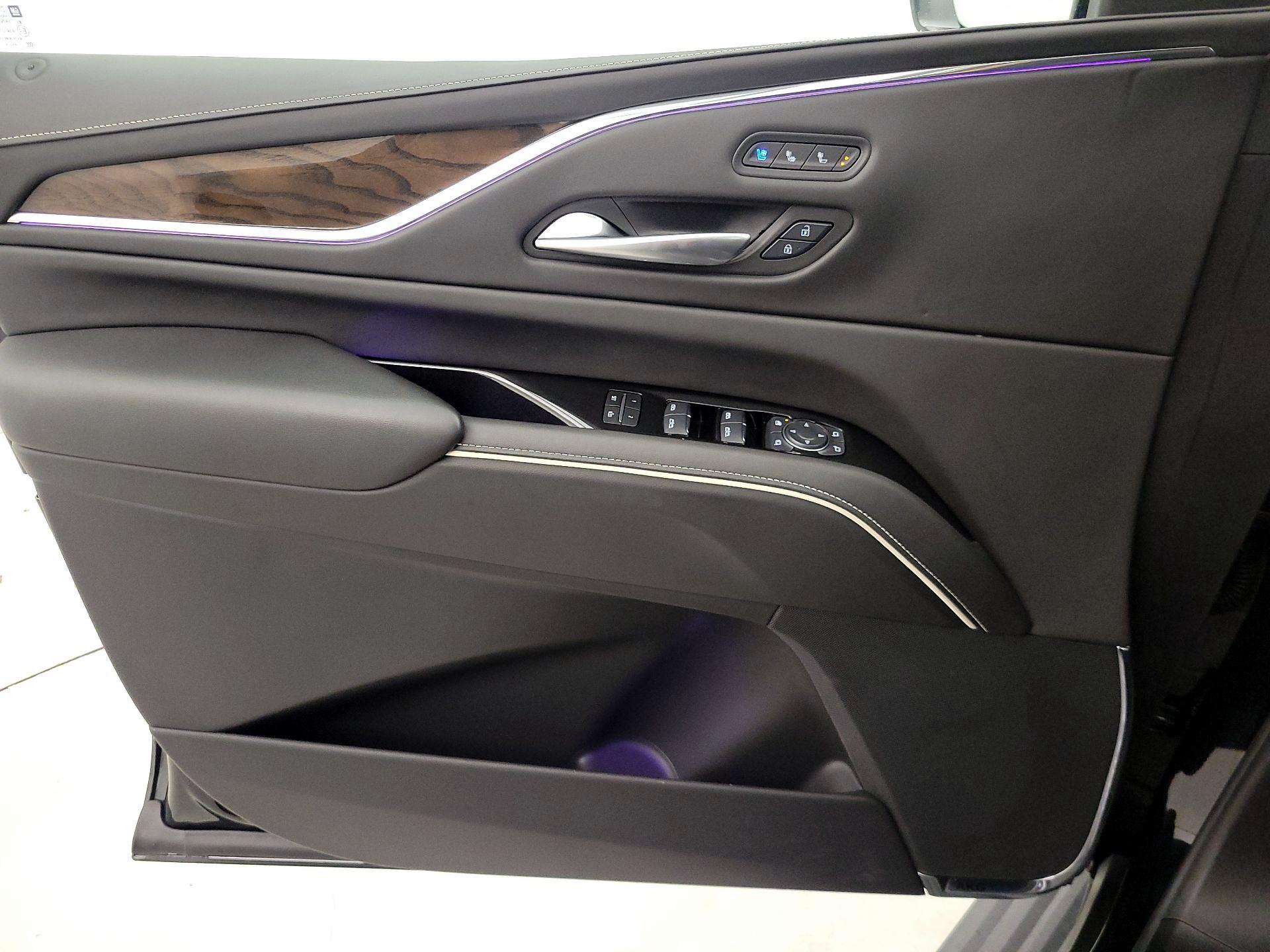 Thumbnail: 2024 Cadillac Escalade - 12