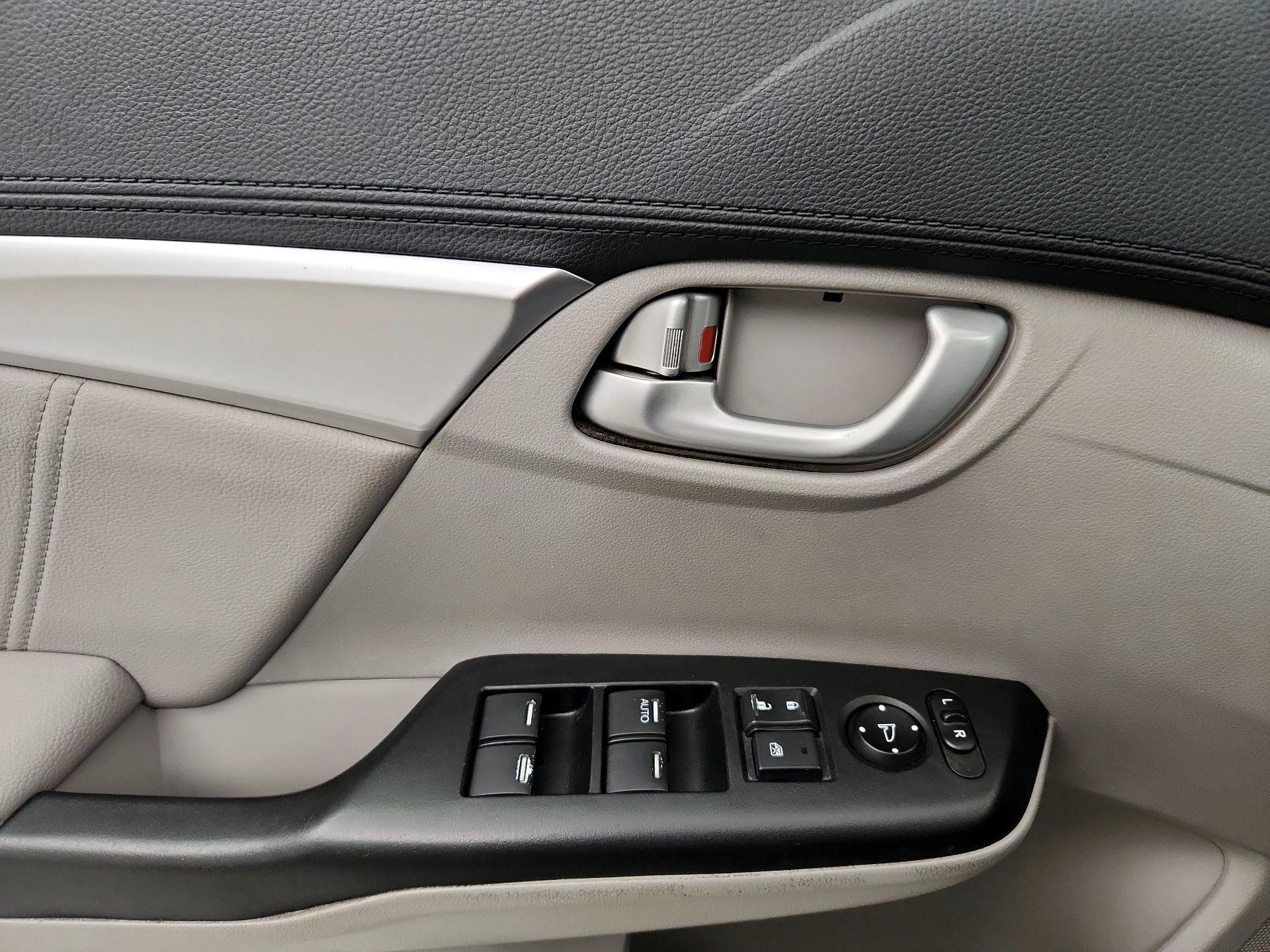 Thumbnail: 2015 Honda Civic - 12