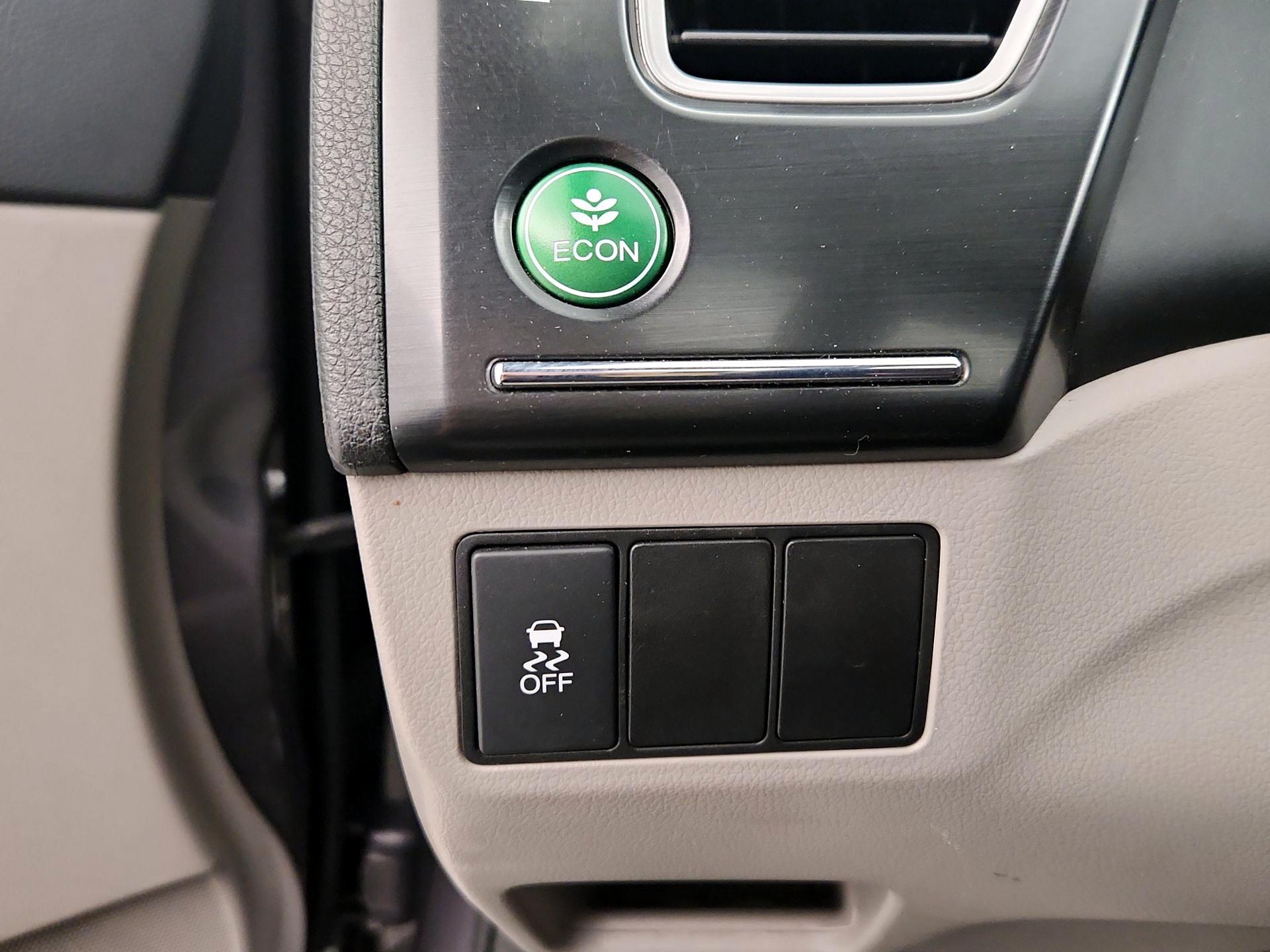 Thumbnail: 2015 Honda Civic - 13