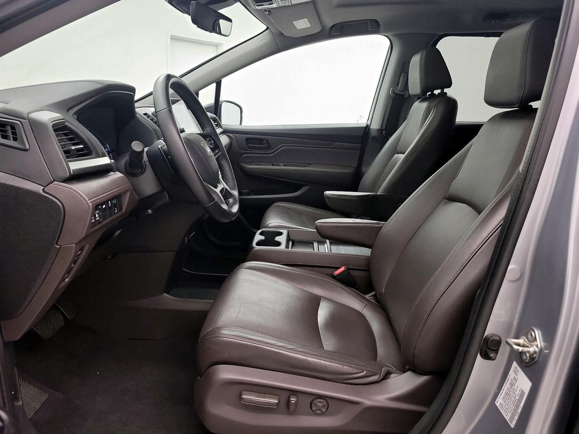 Thumbnail: 2019 Honda Odyssey - 11