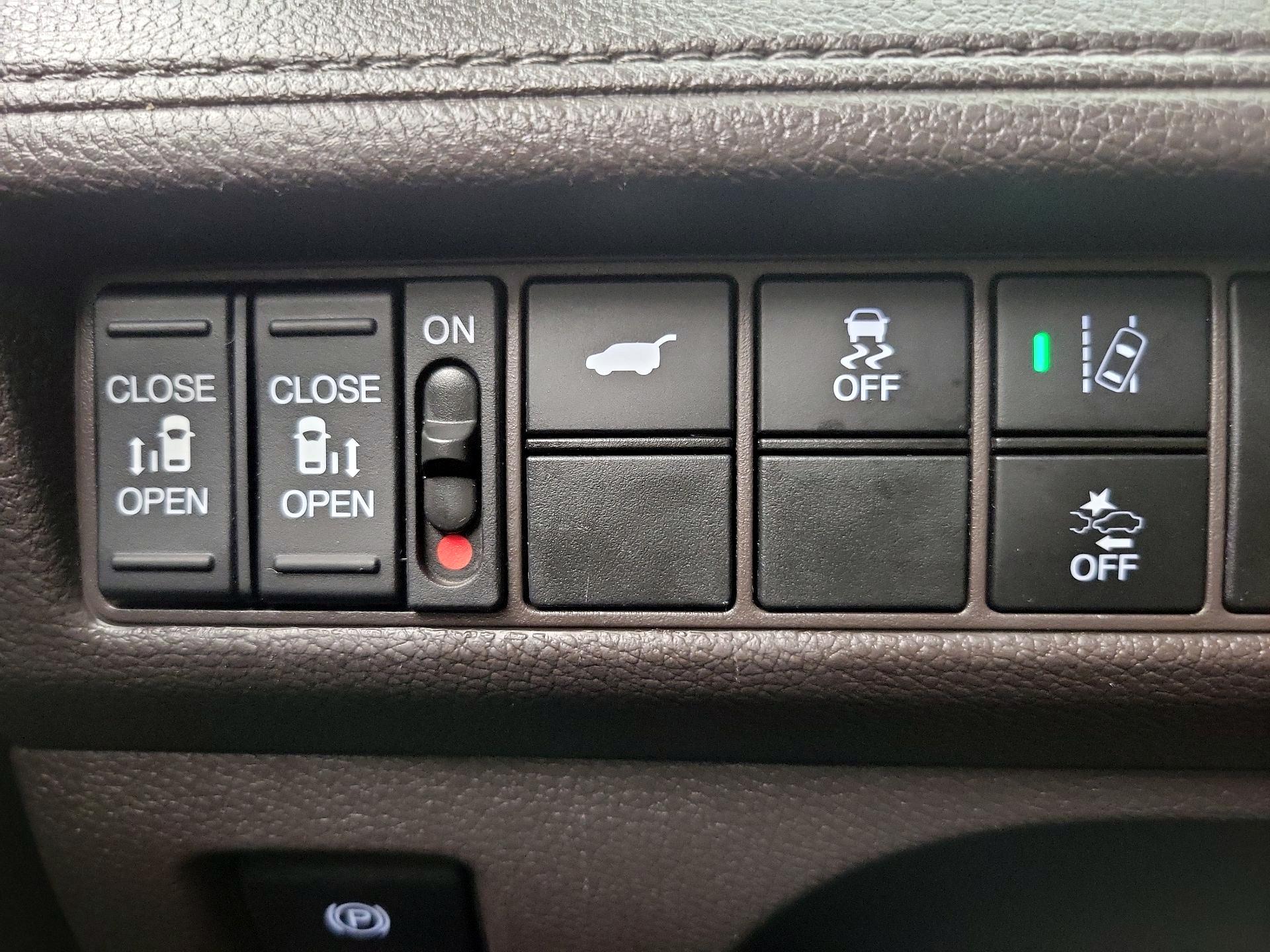 Thumbnail: 2019 Honda Odyssey - 13