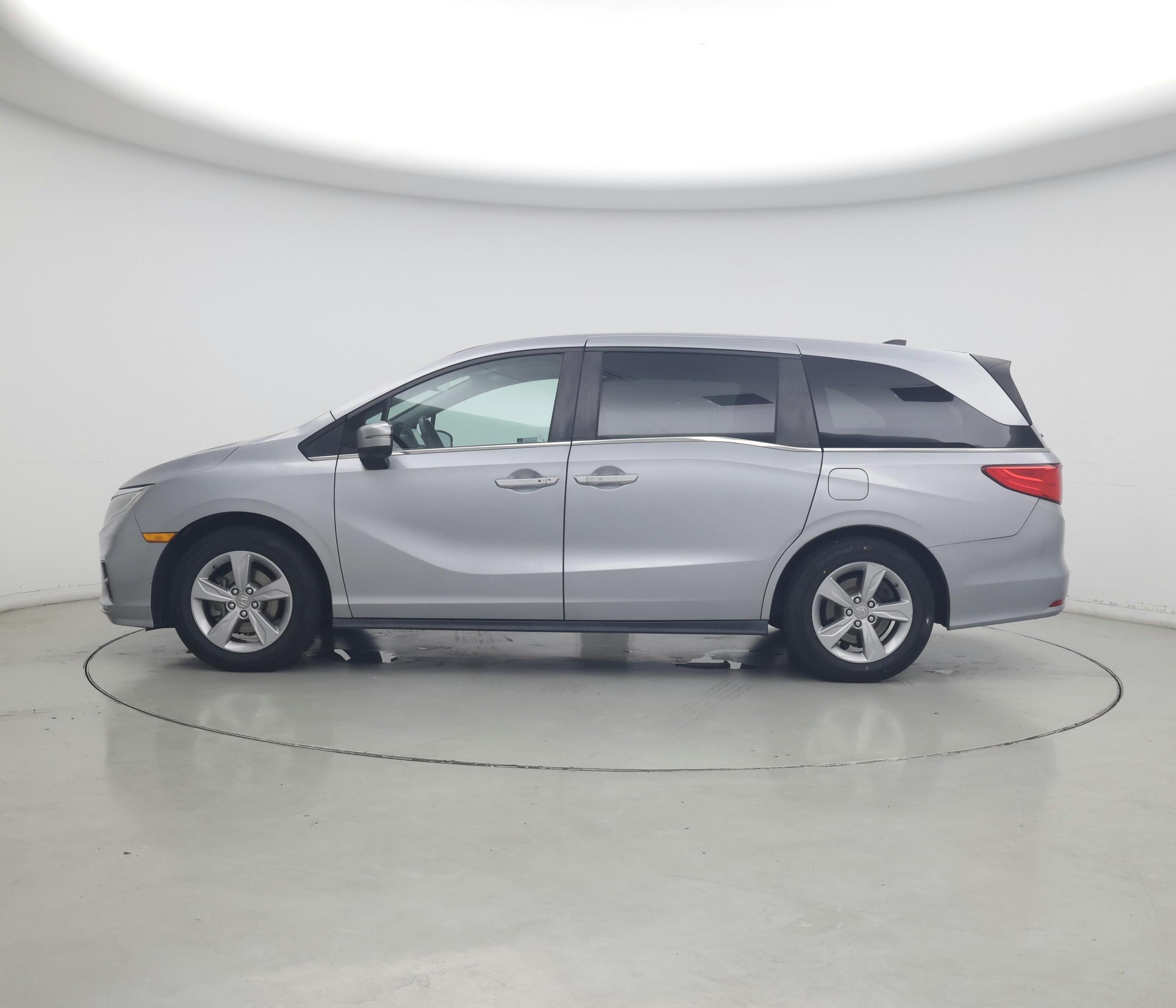 Thumbnail: 2019 Honda Odyssey - 3