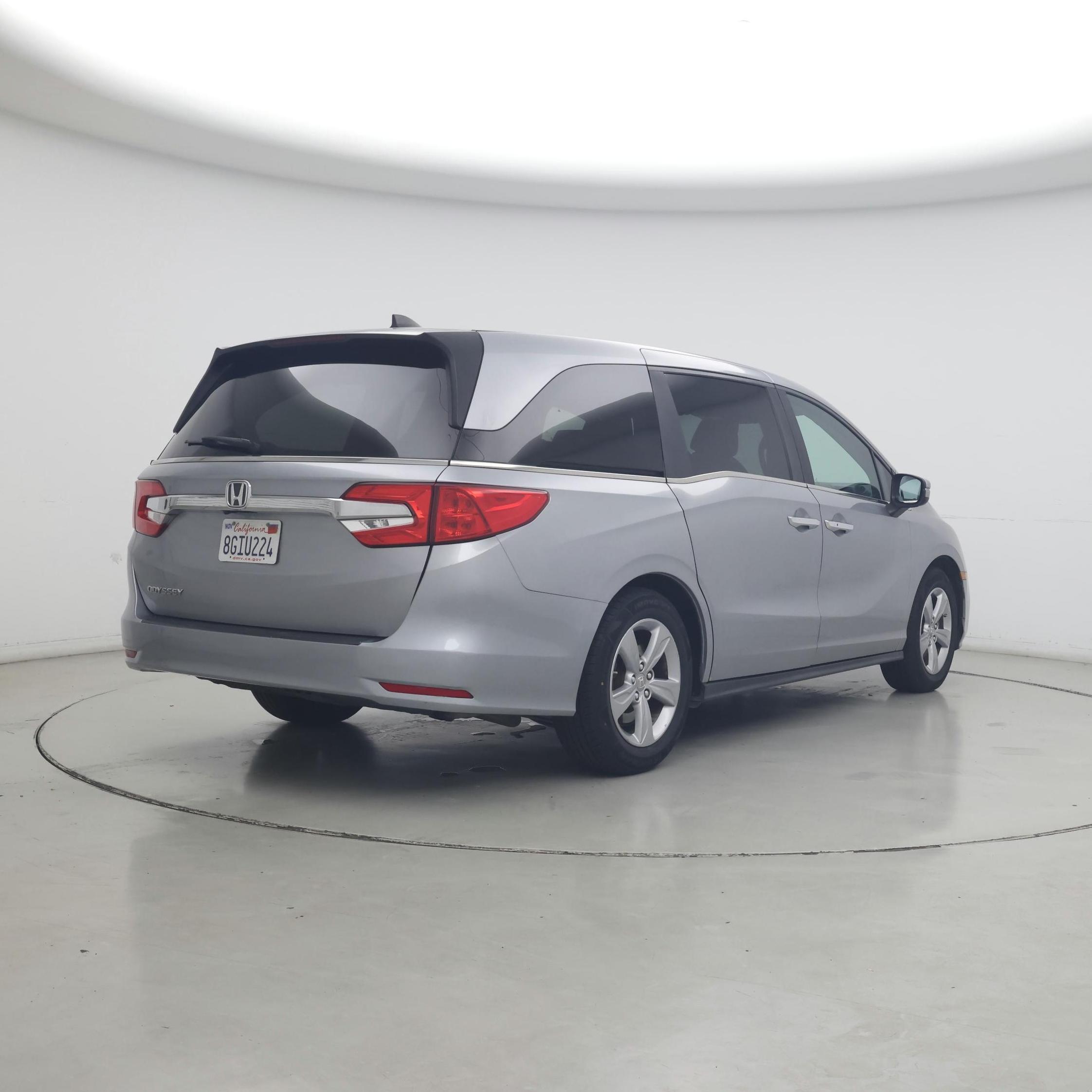 Thumbnail: 2019 Honda Odyssey - 8