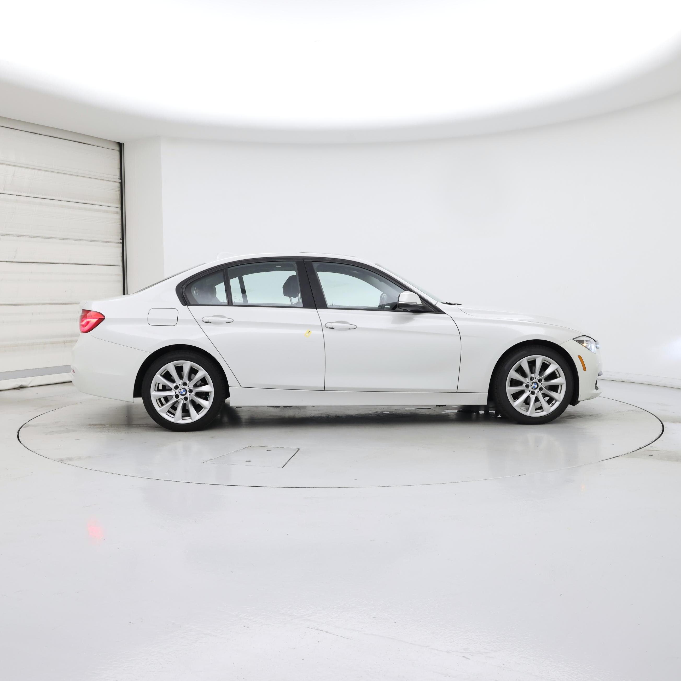 Thumbnail: 2018 BMW 3 Series - 7