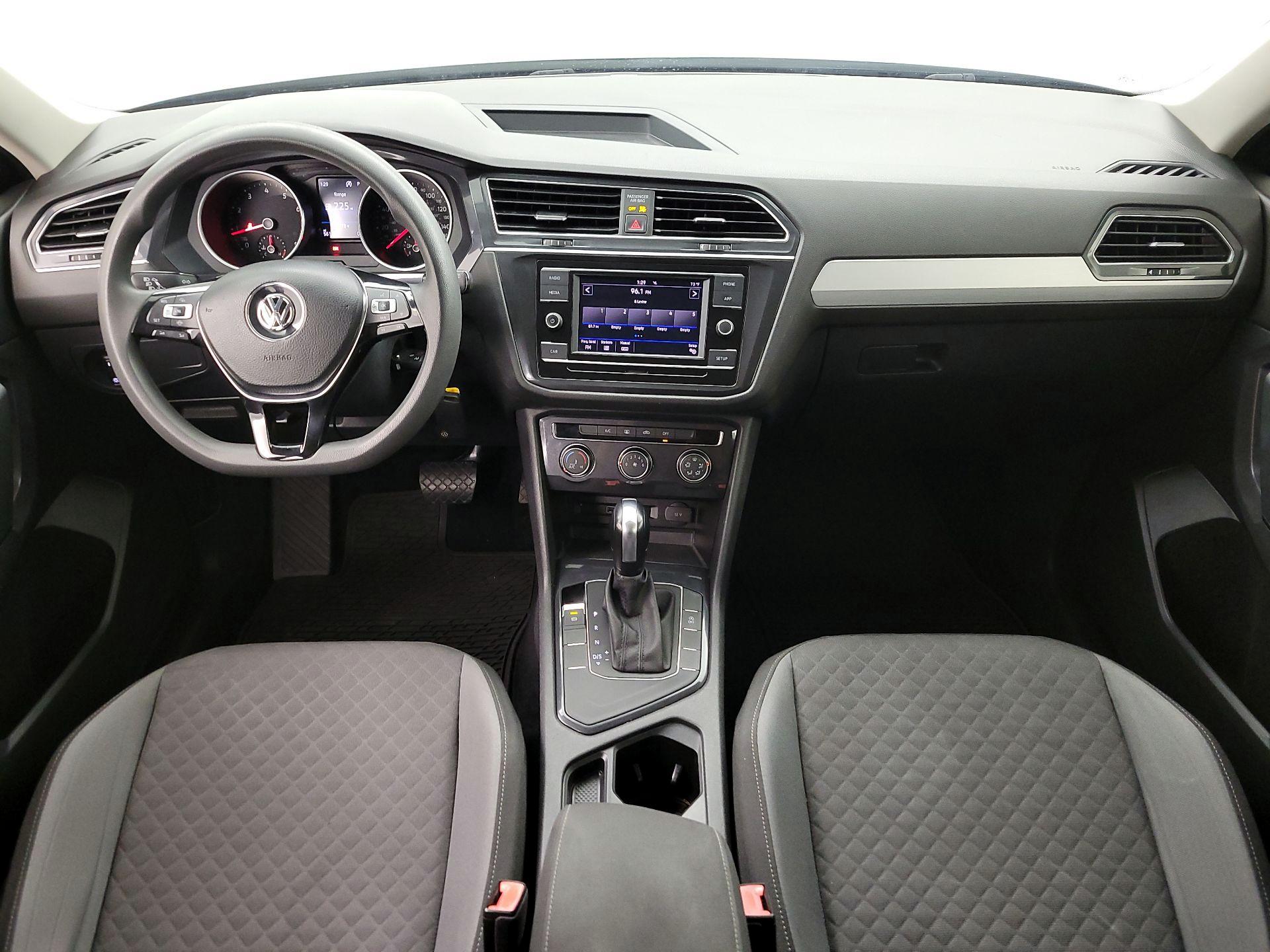Thumbnail: 2019 Volkswagen Tiguan - 9