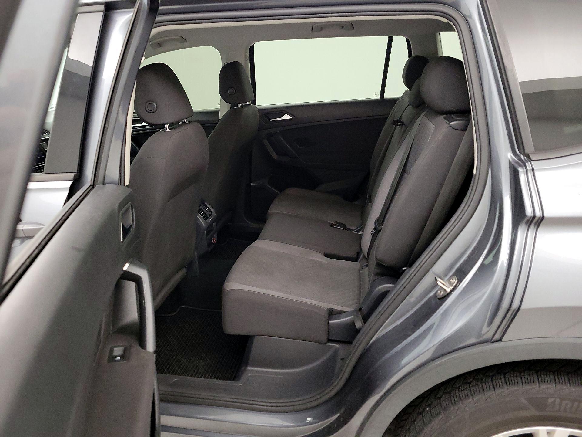 Thumbnail: 2019 Volkswagen Tiguan - 19