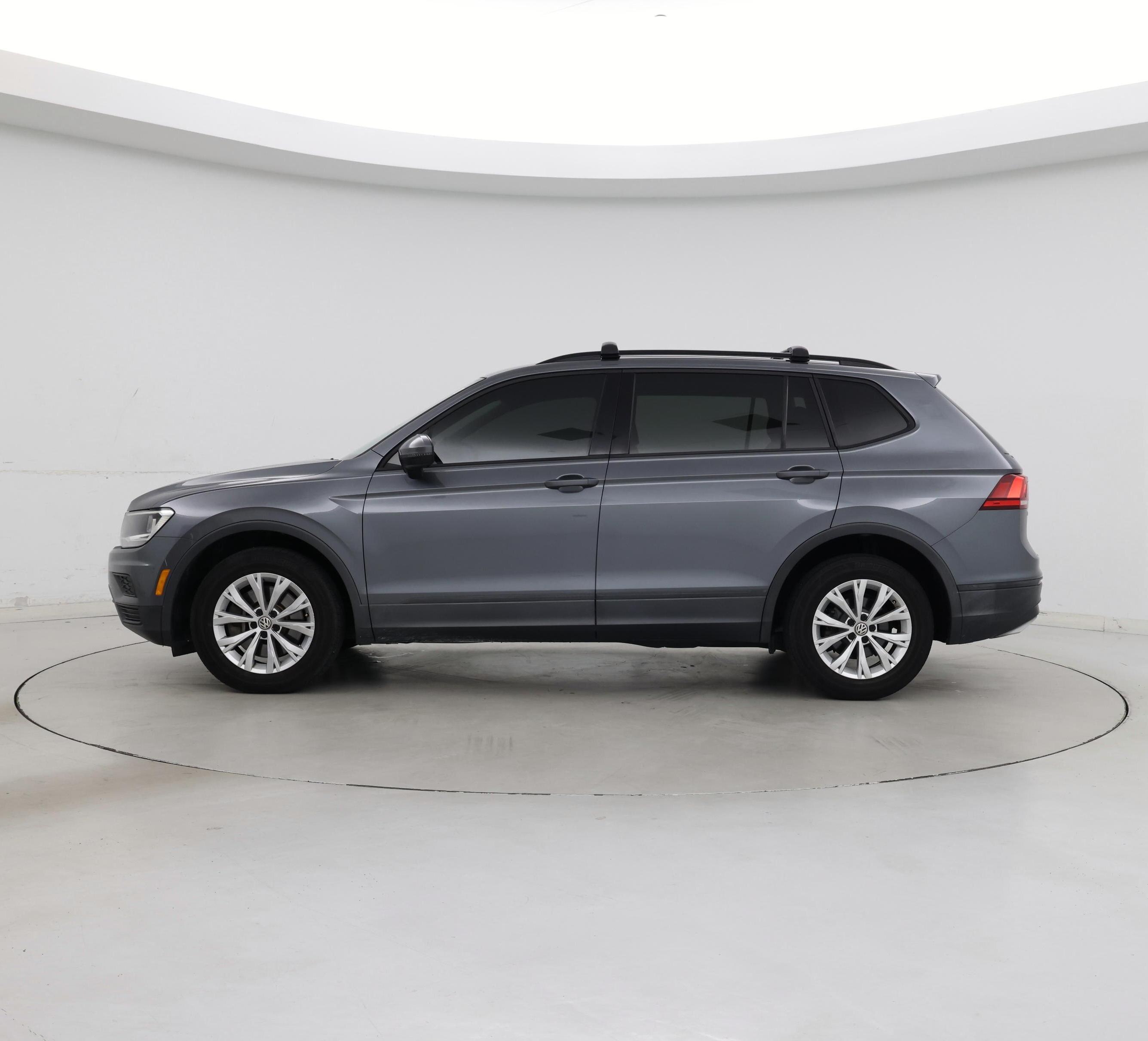 Thumbnail: 2019 Volkswagen Tiguan - 3