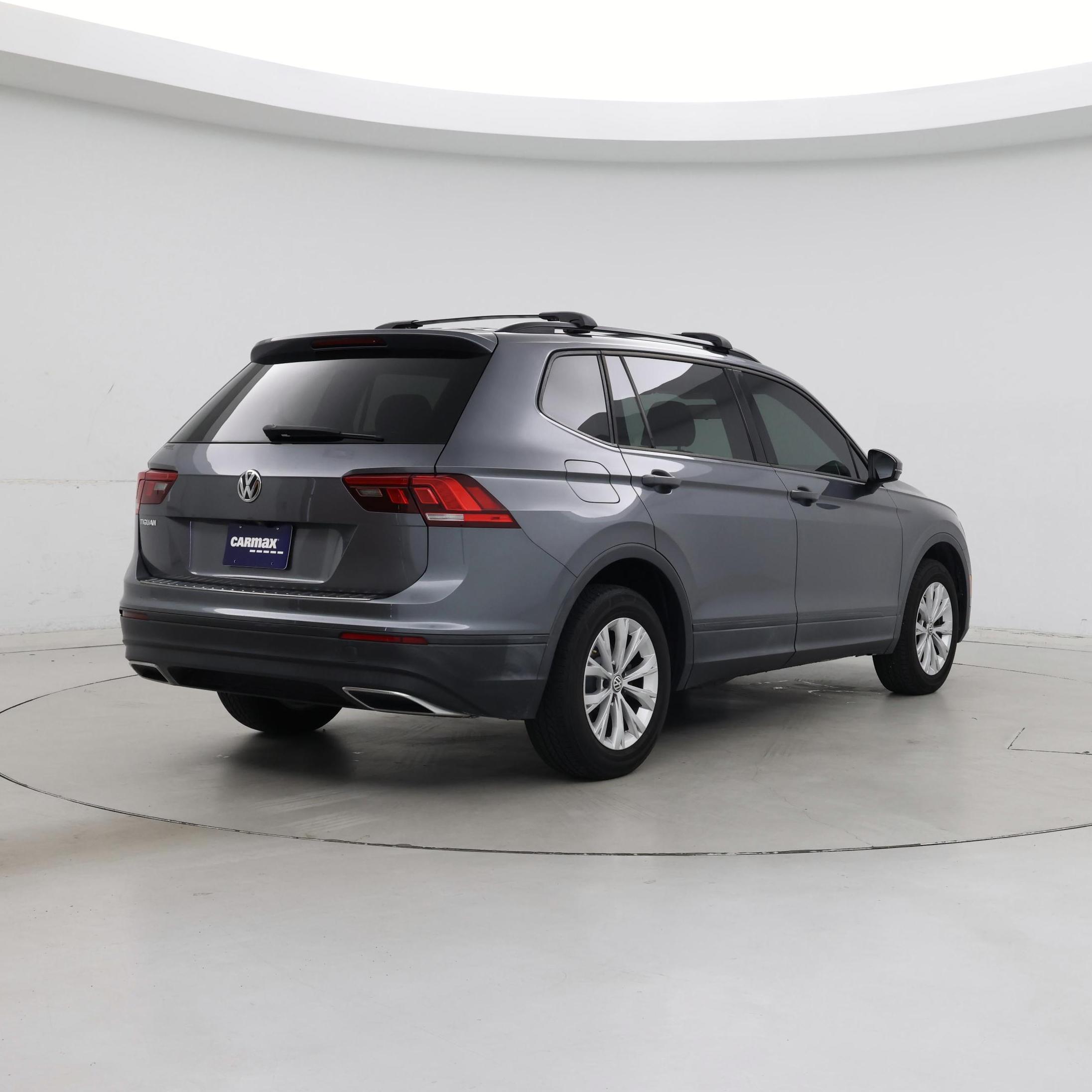 Thumbnail: 2019 Volkswagen Tiguan - 8